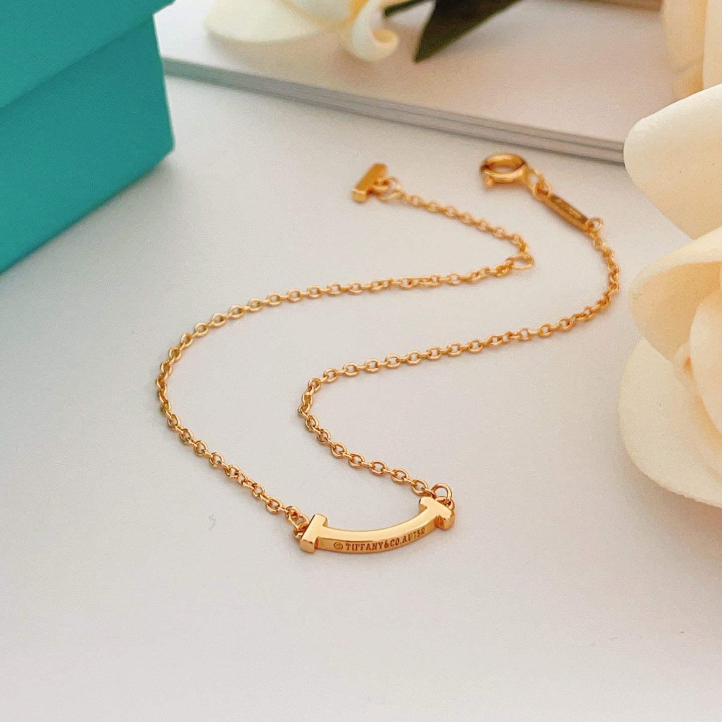 Tiffany Co T Smile bracelet 18k yellow gold 16cm with 2cm extender