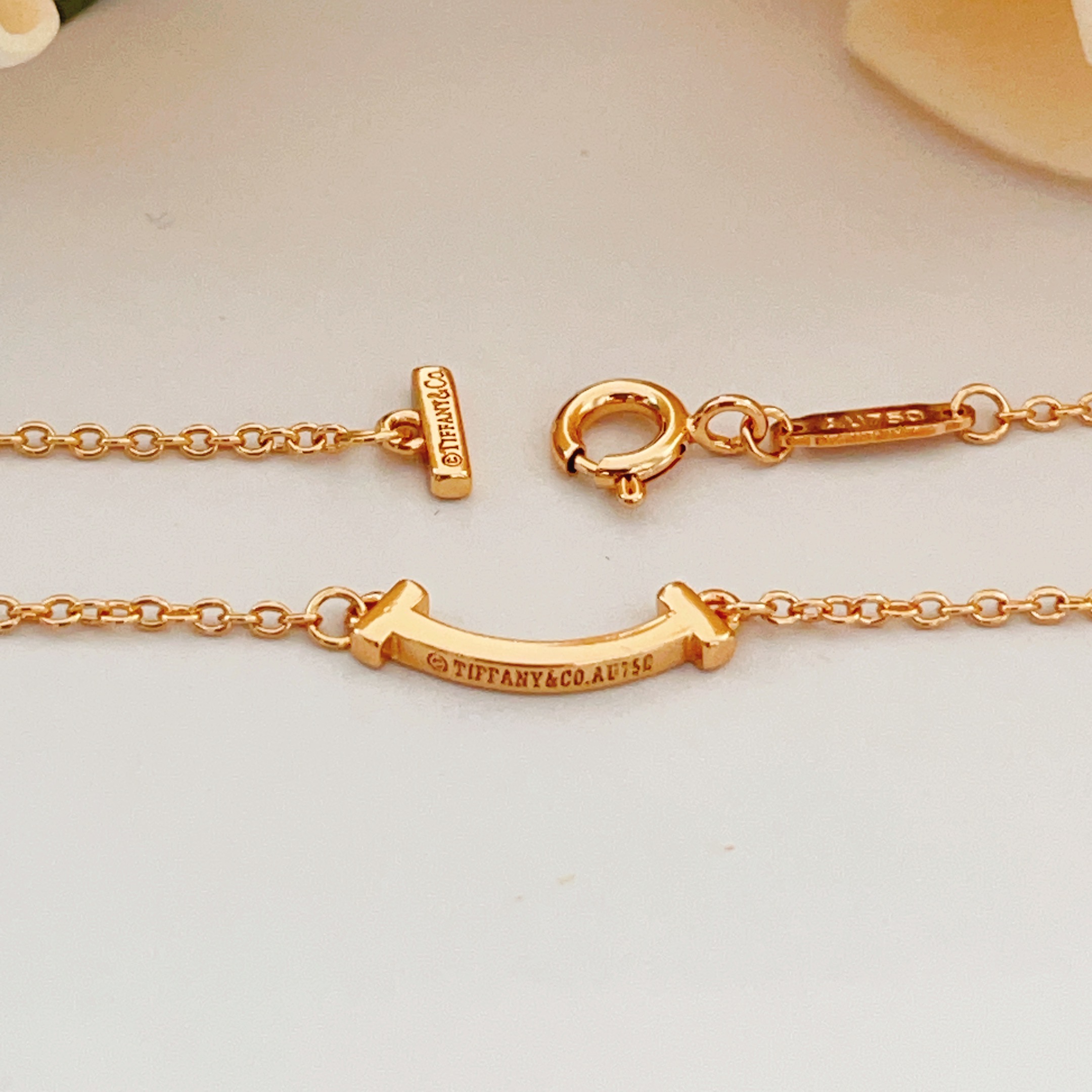 Tiffany Co T Smile bracelet 18k yellow gold 16cm with 2cm extender