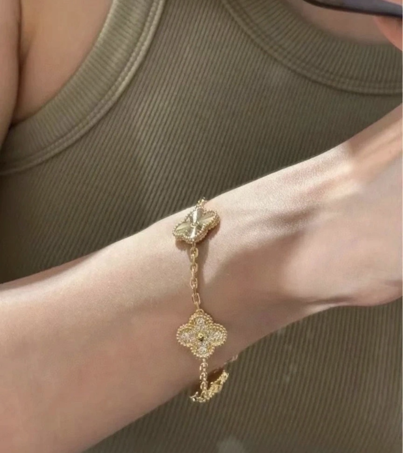 Van Cleef Arpels Vintage Alhambra bracelet Yellow gold with clear diamond accents 19cm