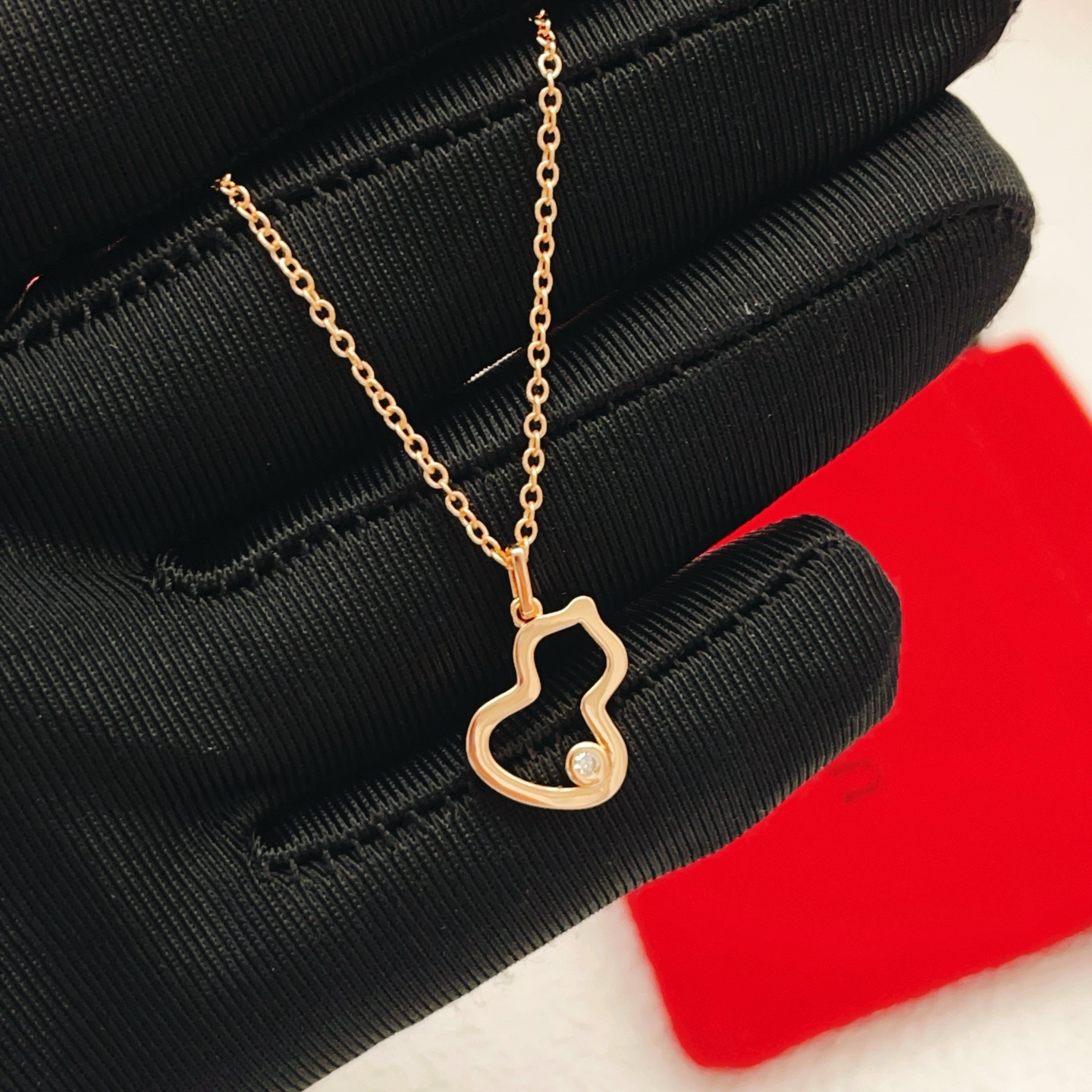 Qeelin Wulu necklace 18K rose gold with clear diamond accent 42cm