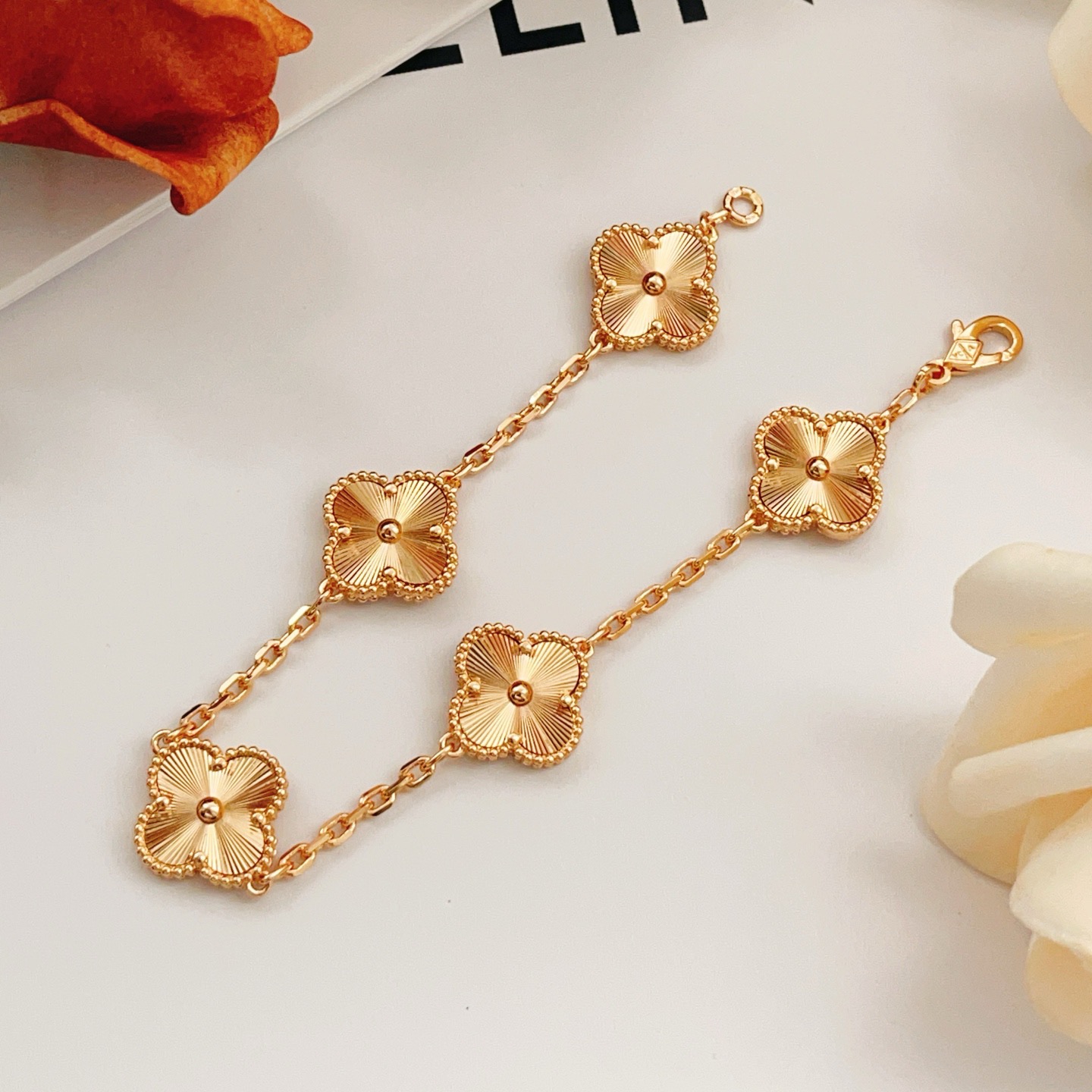 Van Cleef Arpels Vintage Alhambra bracelet 18k yellow gold with guilloche engraved clover motifs 18cm