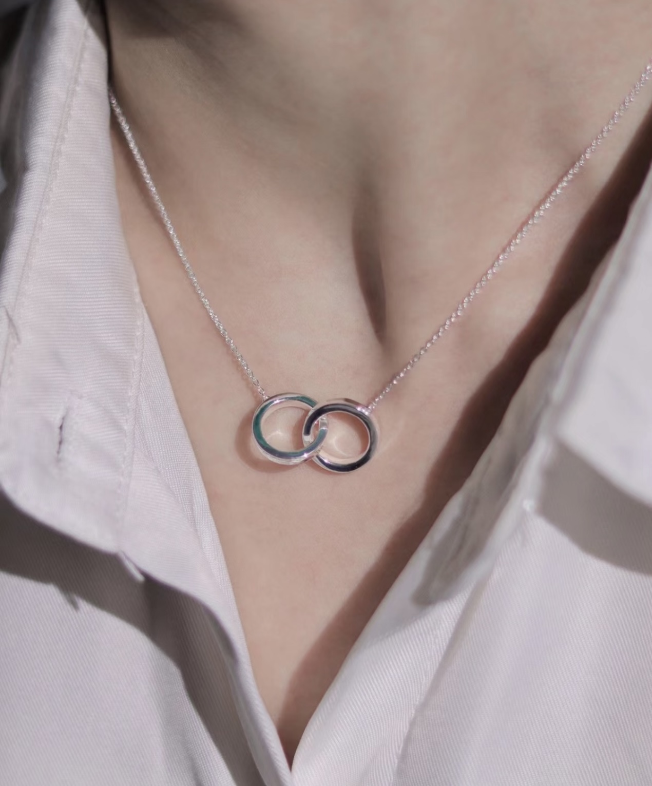 Tiffany Co 1837 Interlocking Circles necklace sterling silver 16 inches