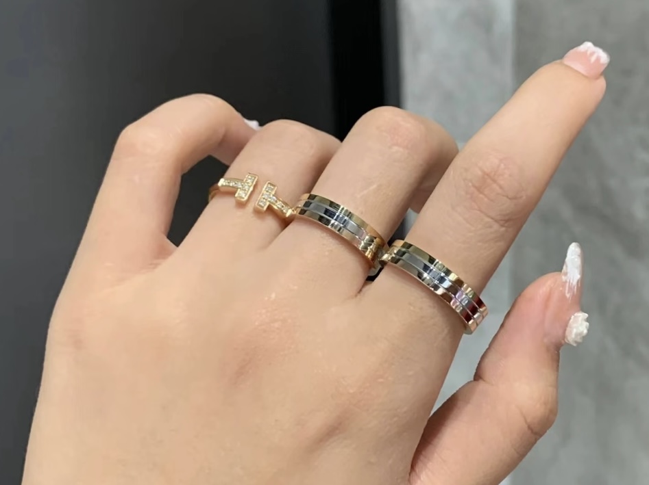 Cartier Vendome Louis Cartier ring 18k yellow gold 18k rose gold 18k white gold No 7