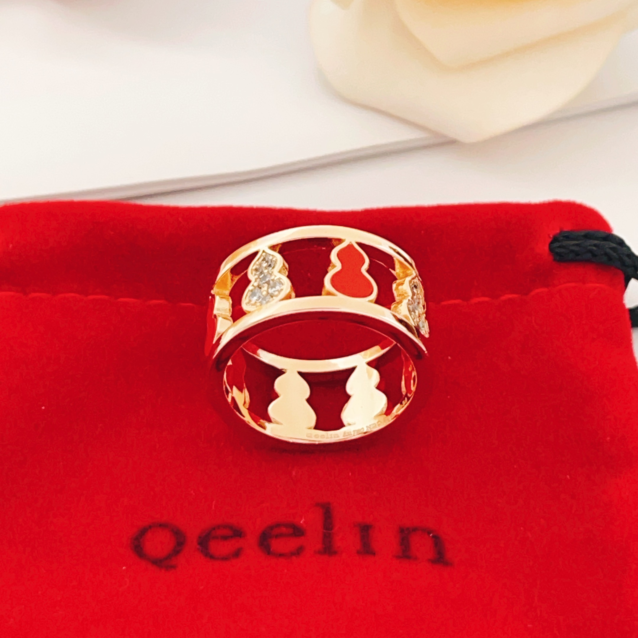 Qeelin Wulu ring 18K rose gold red enamel clear diamond 7