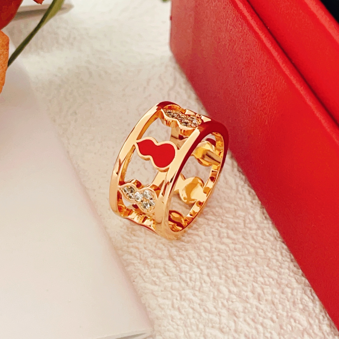 Qeelin Wulu ring 18K rose gold red enamel clear diamond 7