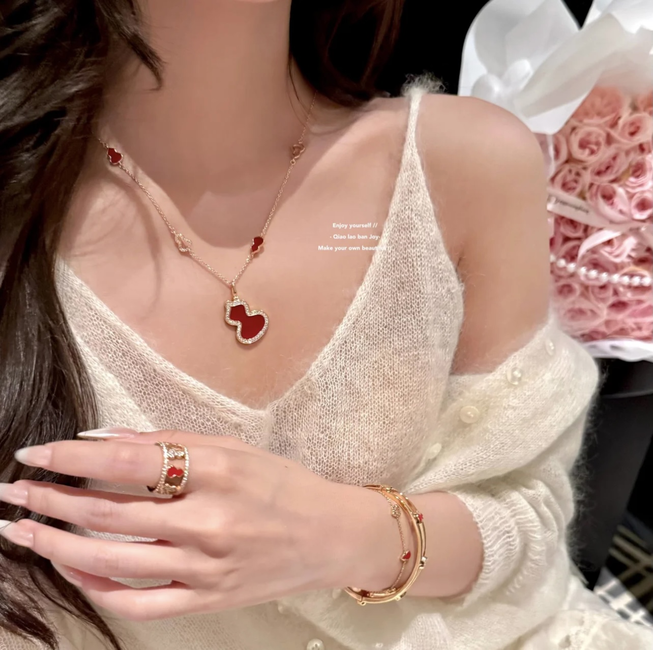 Qeelin Wulu ring 18K rose gold red enamel clear diamond 7