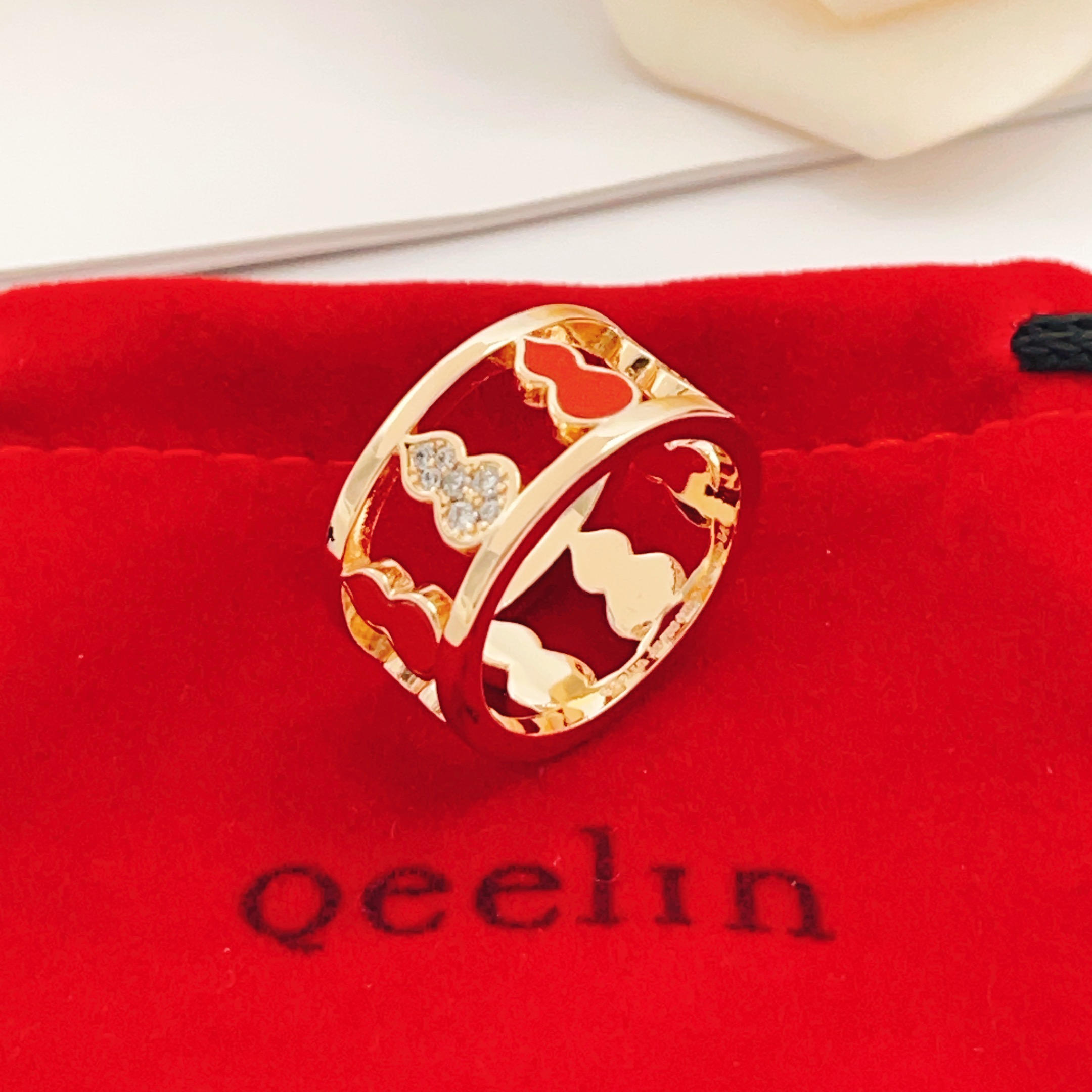 Qeelin Wulu ring 18K rose gold red enamel clear diamond 7
