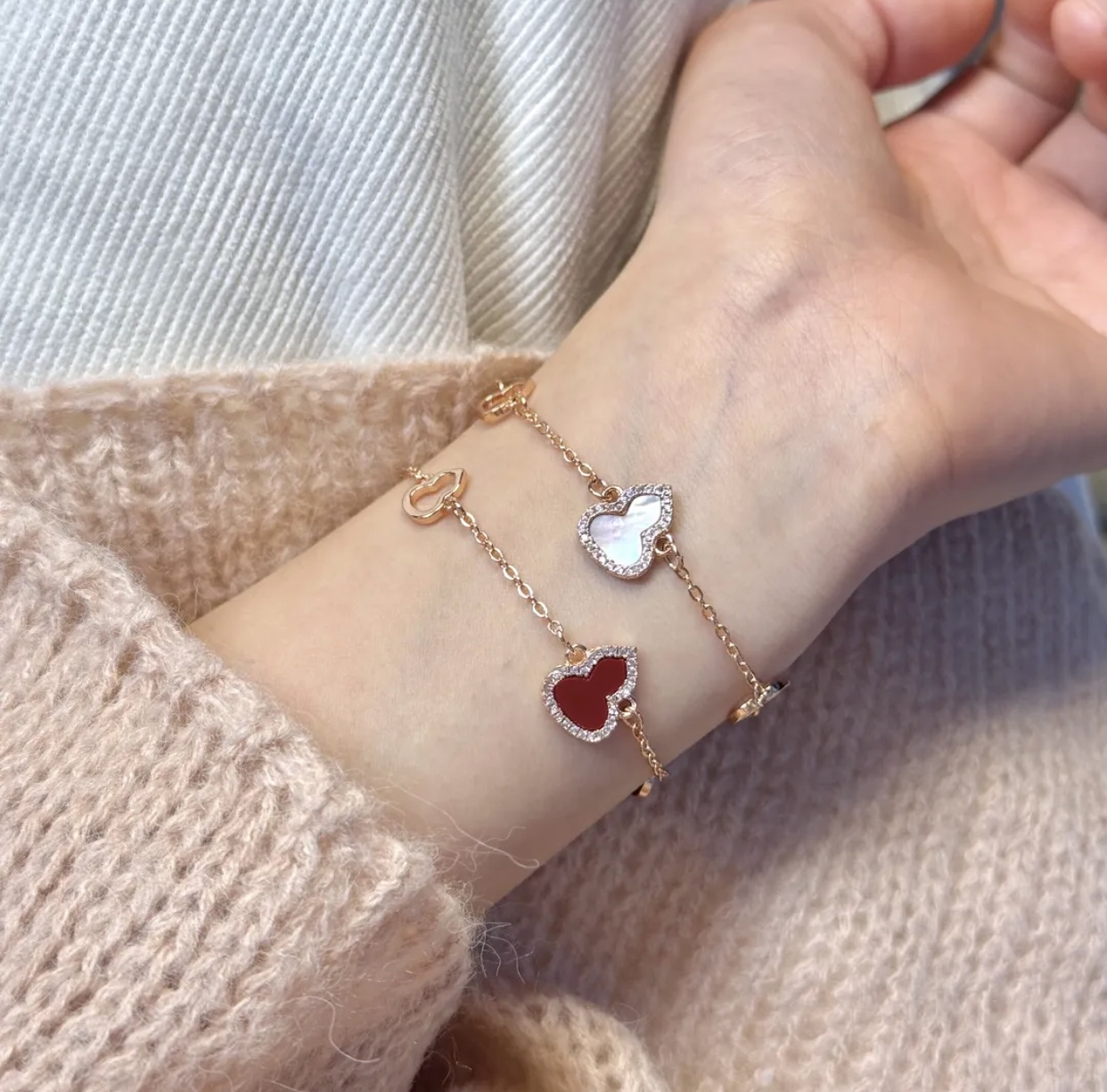 Qeelin Wulu bracelet 18k rose gold white mother-of-pearl clear diamond 18cm