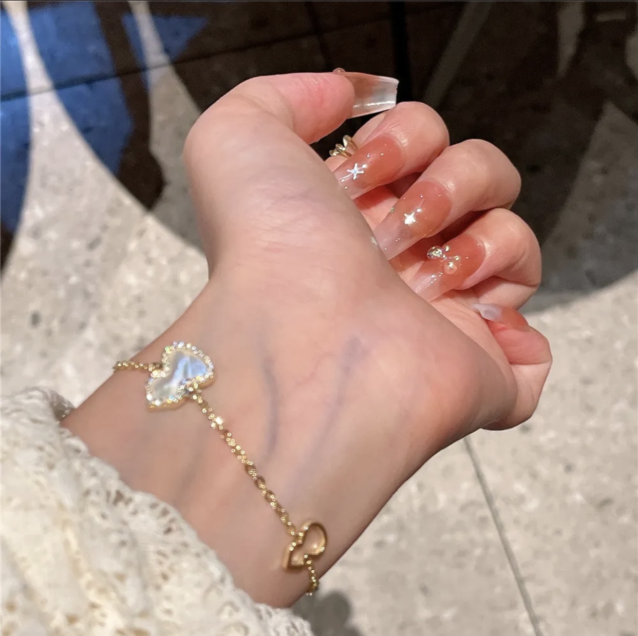 Qeelin Wulu bracelet 18k rose gold white mother-of-pearl clear diamond 18cm
