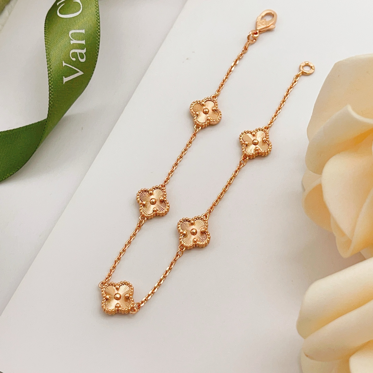 Van Cleef Arpels Sweet Alhambra bracelet Rose gold 17cm