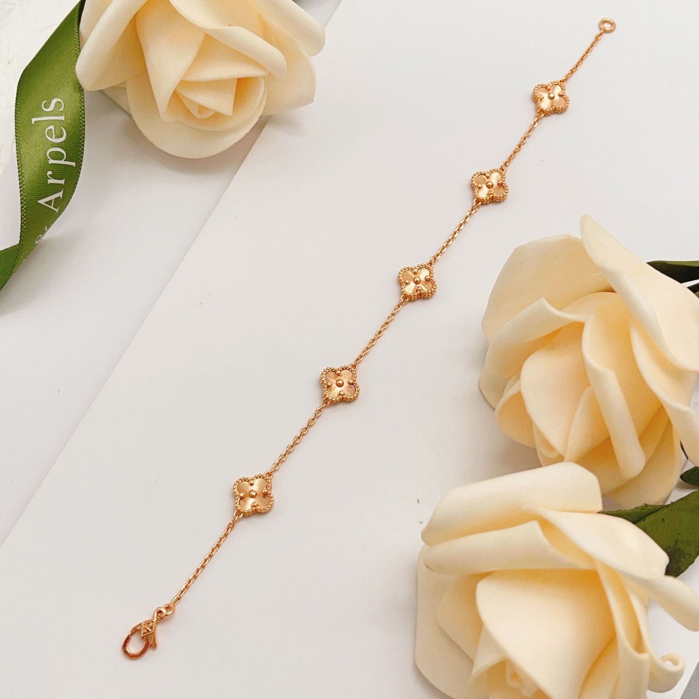 Van Cleef Arpels Sweet Alhambra bracelet Rose gold 17cm