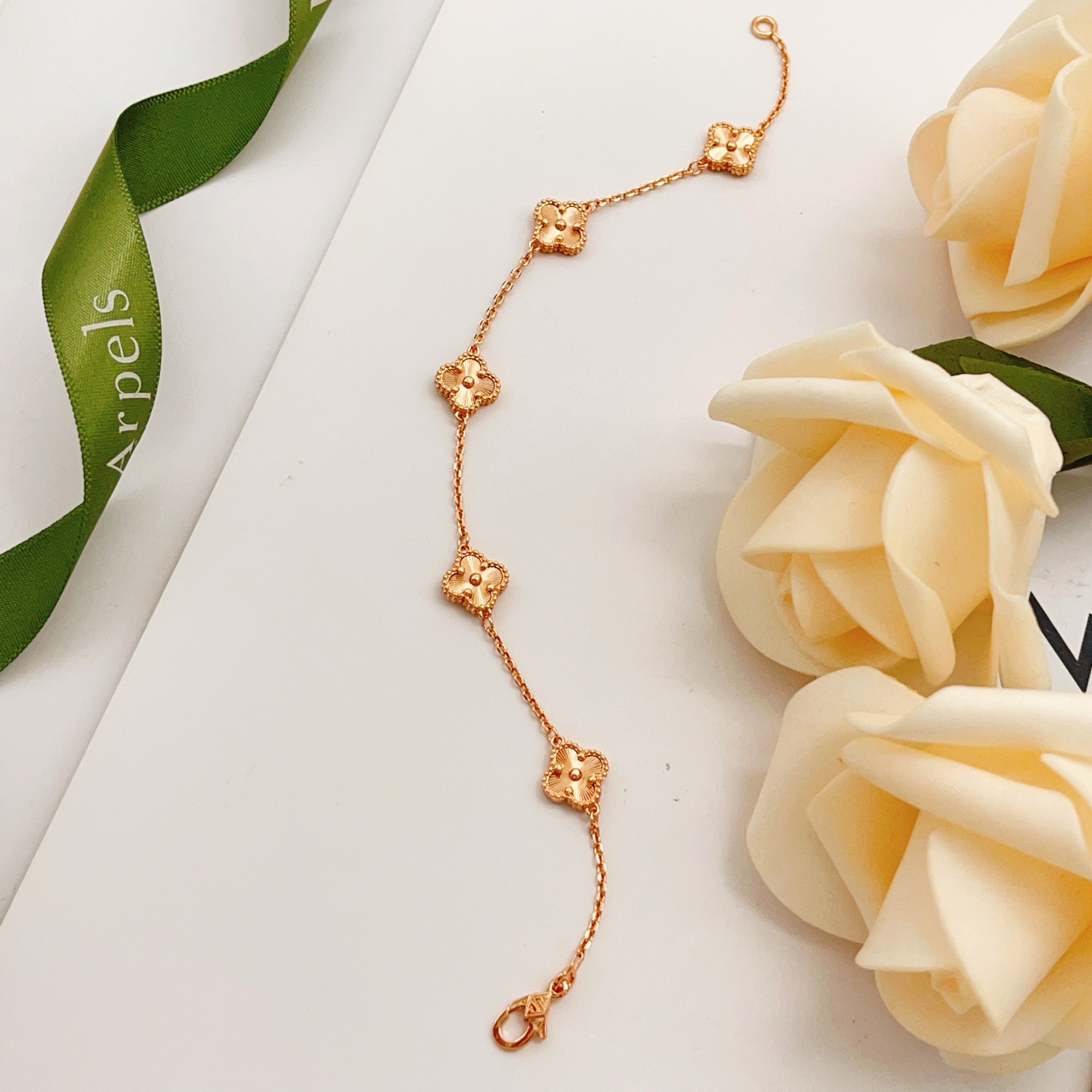 Van Cleef Arpels Sweet Alhambra bracelet Rose gold 17cm
