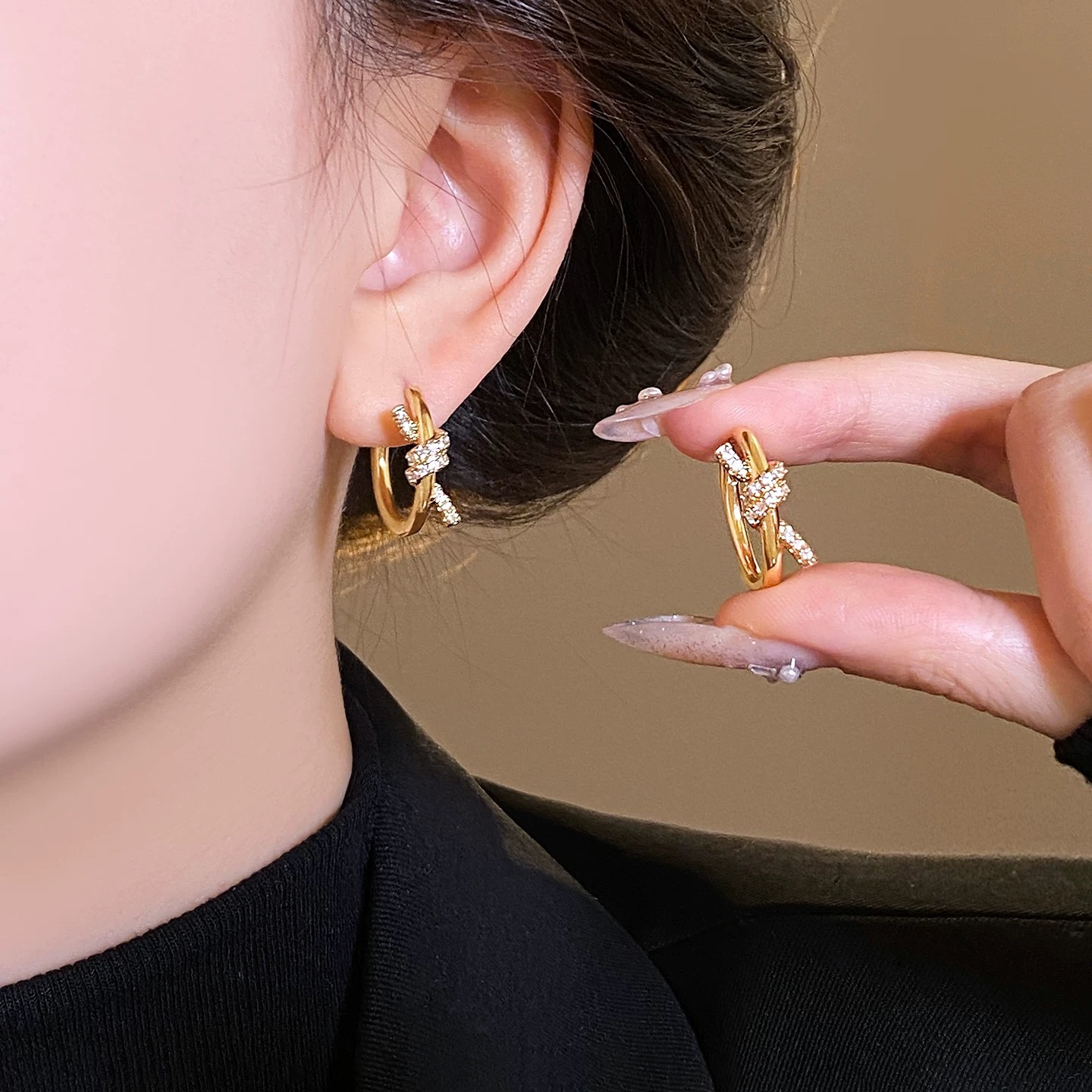 Tiffany Co Knot earrings 18k yellow gold with pave diamond accents 15mm hoop diameter