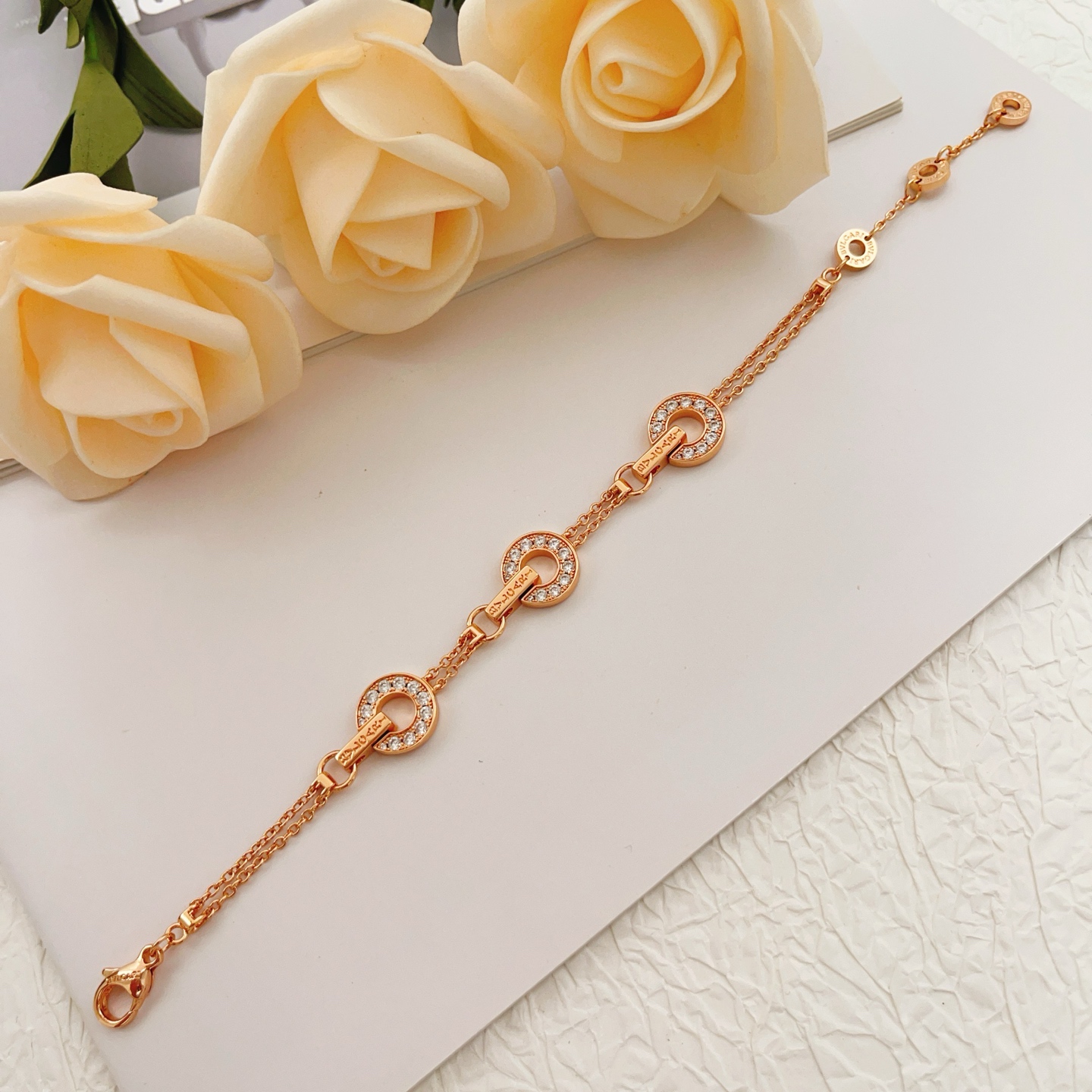 Bvlgari BVLGARIBVLGARI bracelet Rose gold with clear diamond pave 18cm