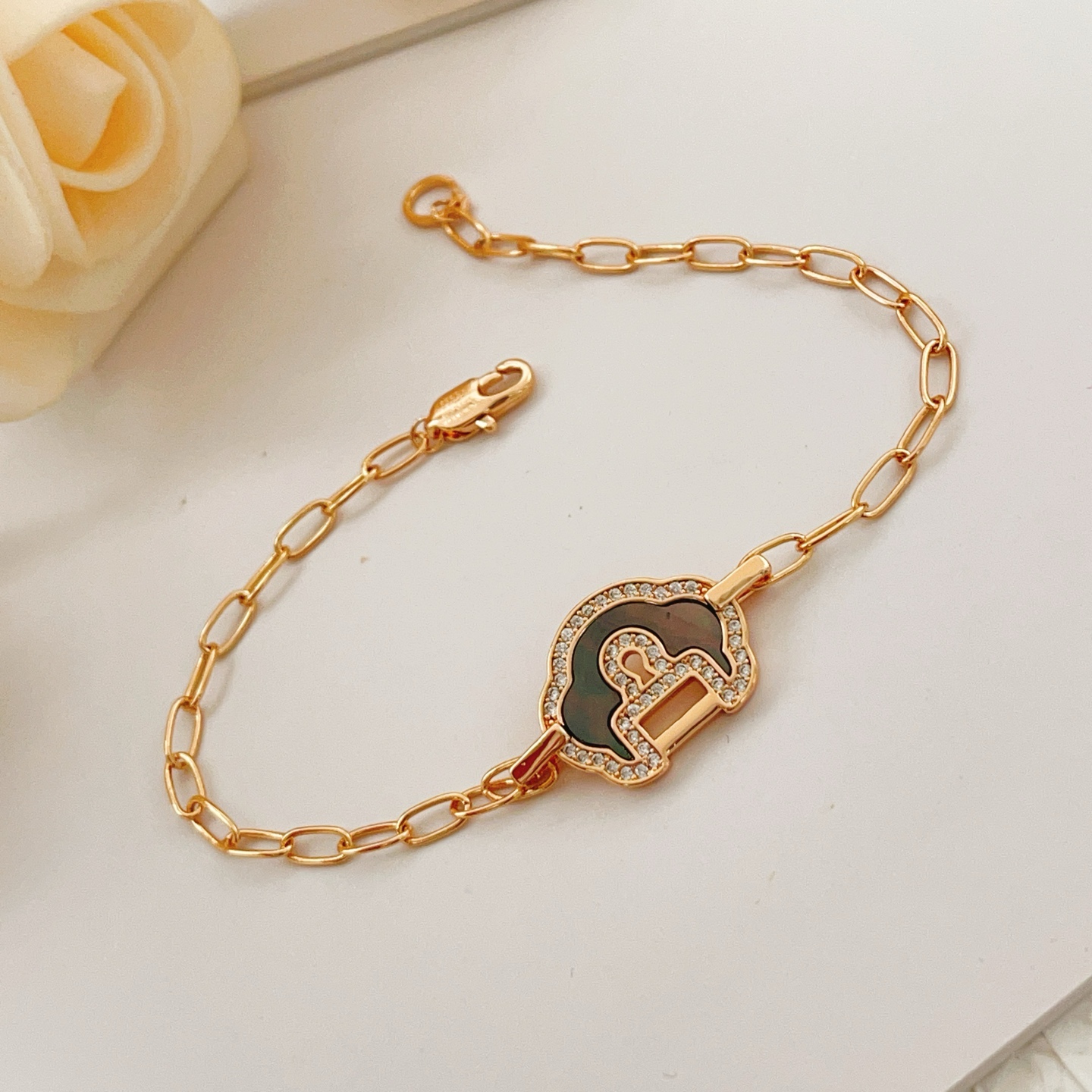 Qeelin Yu Yi bracelet 18K rose gold gray mother-of-pearl diamond 17cm