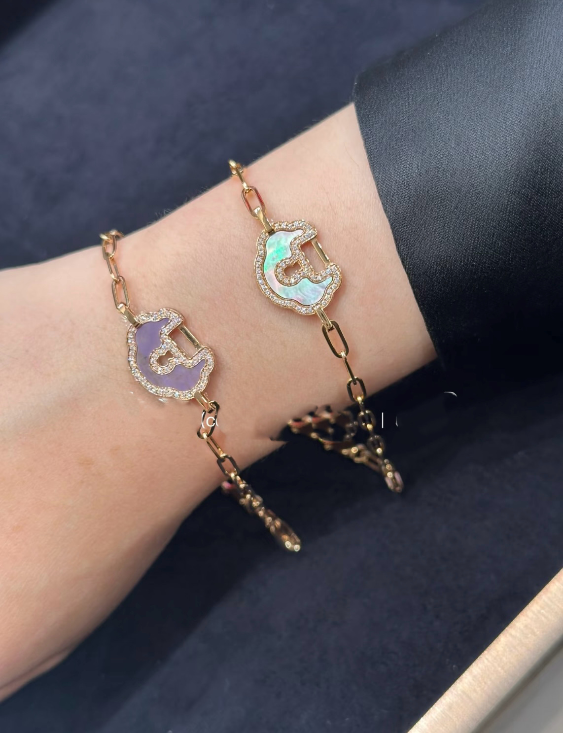 Qeelin Yu Yi bracelet 18K rose gold white mother-of-pearl diamond 17cm