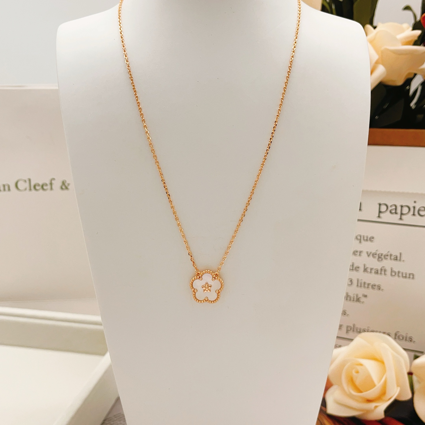 Van Cleef Arpels Lucky Spring Plum Blossom necklace 18K rose gold white mother-of-pearl 42cm