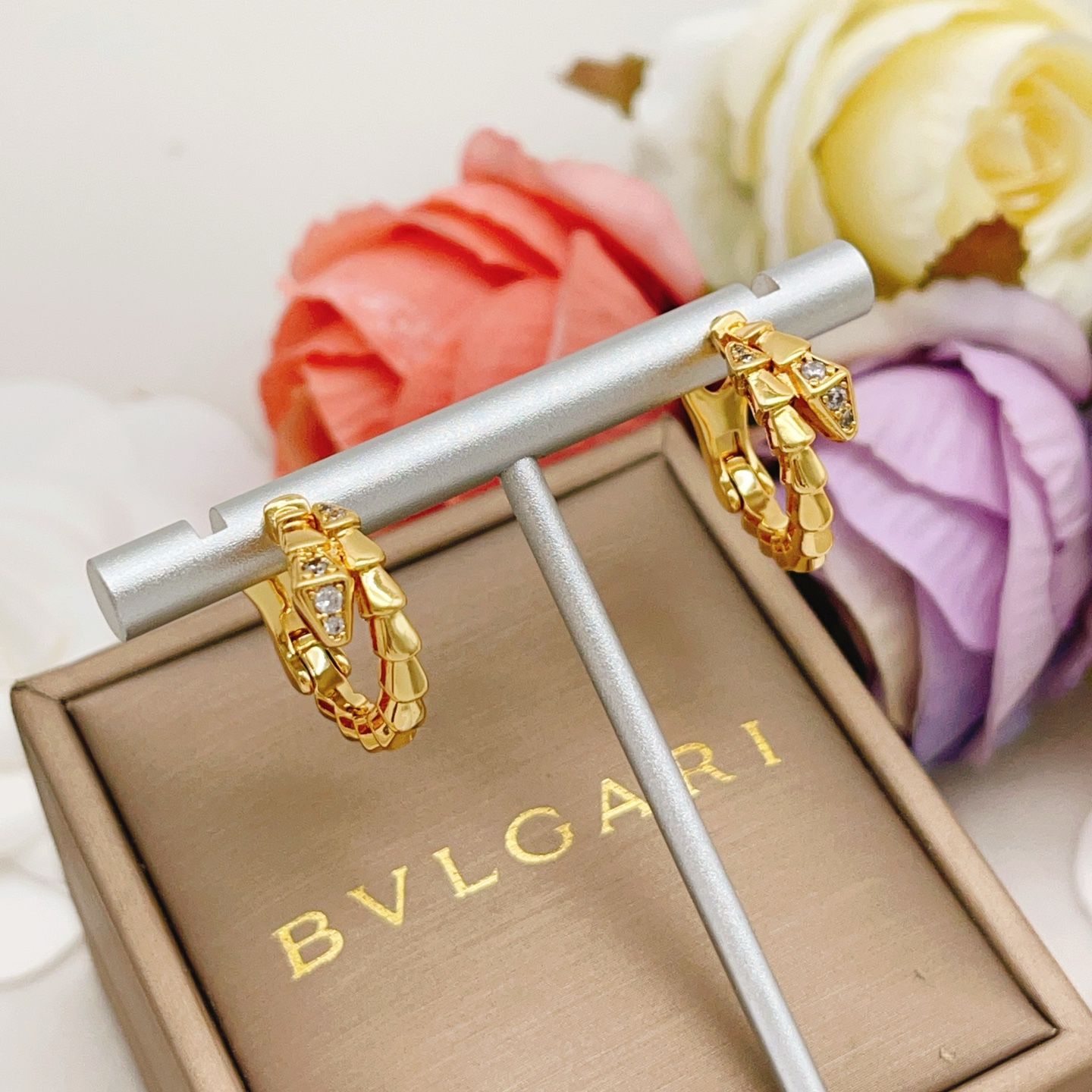 Bvlgari Serpenti Viper earrings Yellow gold with clear diamond accents 15mm hoop diameter