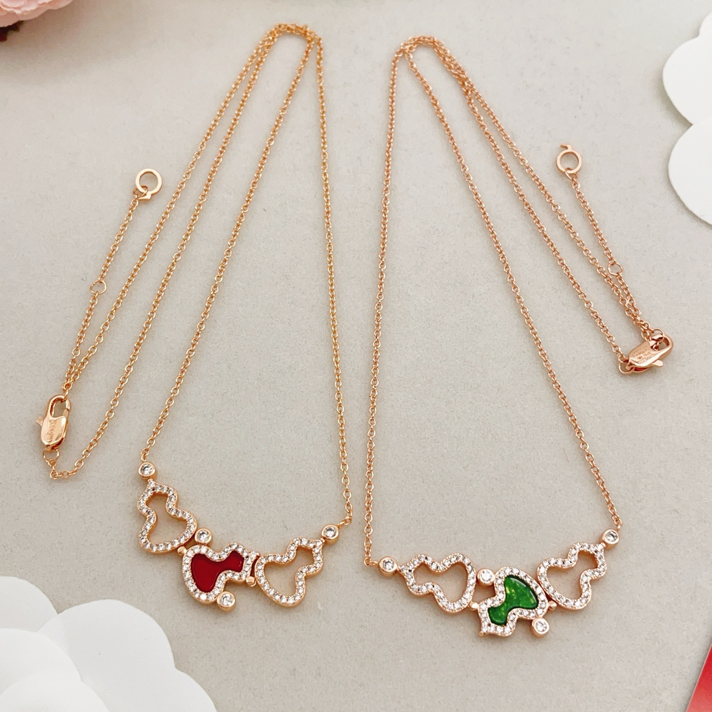 Qeelin Wulu necklace rose gold with clear diamonds and green gemstone inlay 42cm with 5cm extender