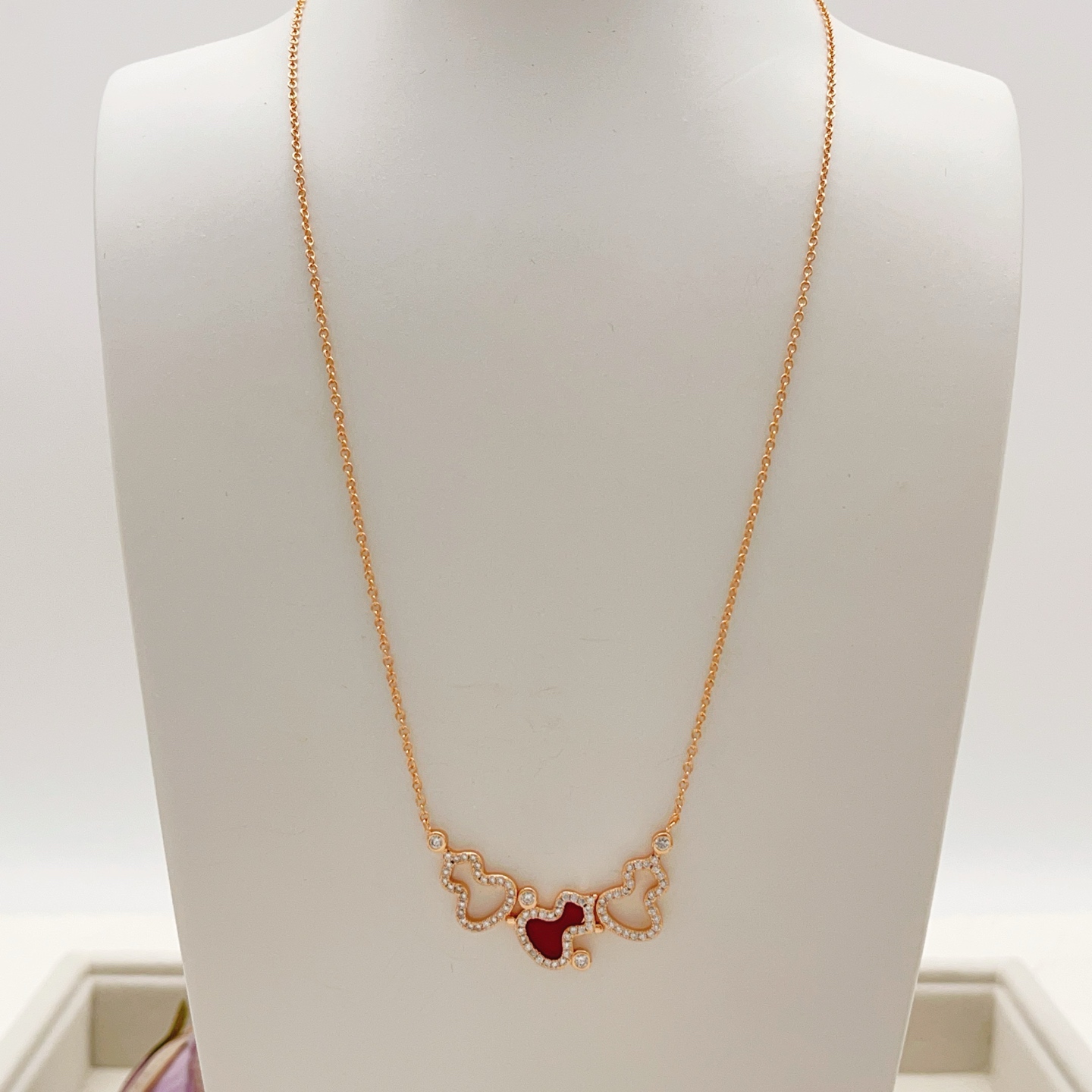 Qeelin Wulu necklace Rose gold metal red carnelian inlay clear diamond accents 42cm with 3cm extender