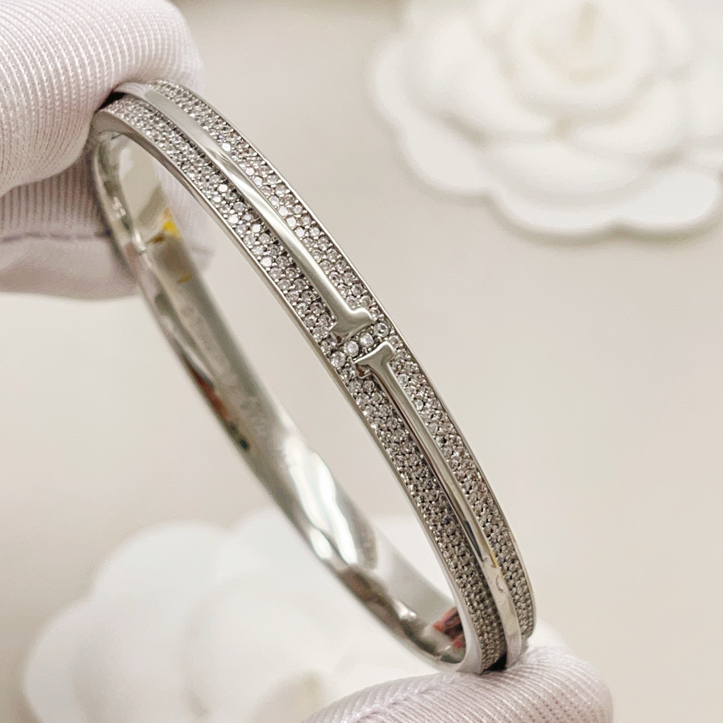 Tiffany Co T Two bracelet silver-toned metal with clear pave diamonds 17cm inner circumference
