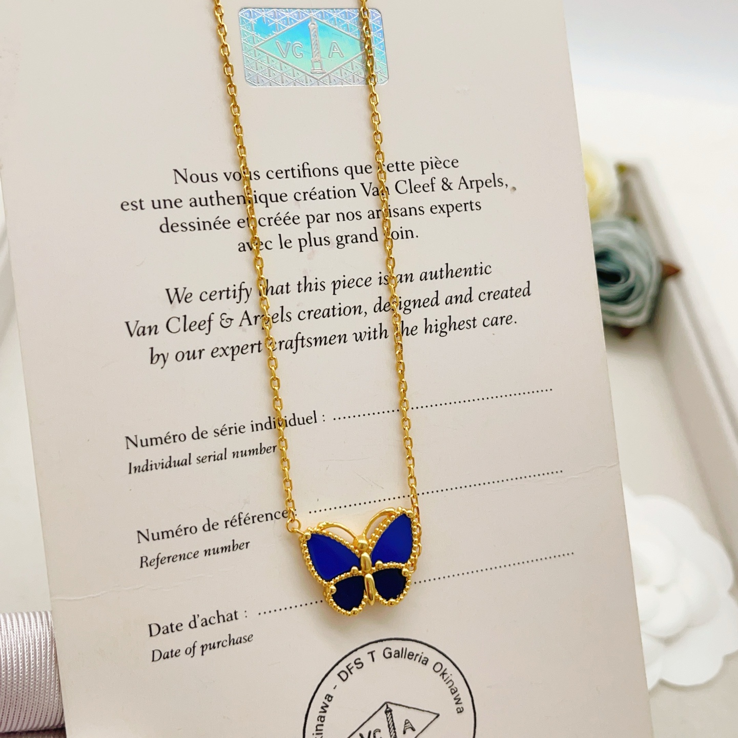 Van Cleef Arpels Collar Lucky Alhambra Mariposa Oro amarillo con lapislázuli azul 42cm