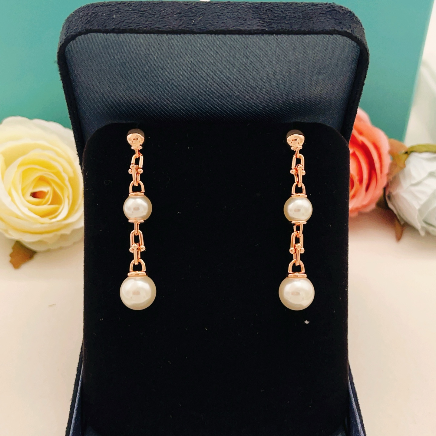 Tiffany Co HardWear Pearl Drop earrings Rose gold metal with white freshwater pearls 4 5cm drop length
