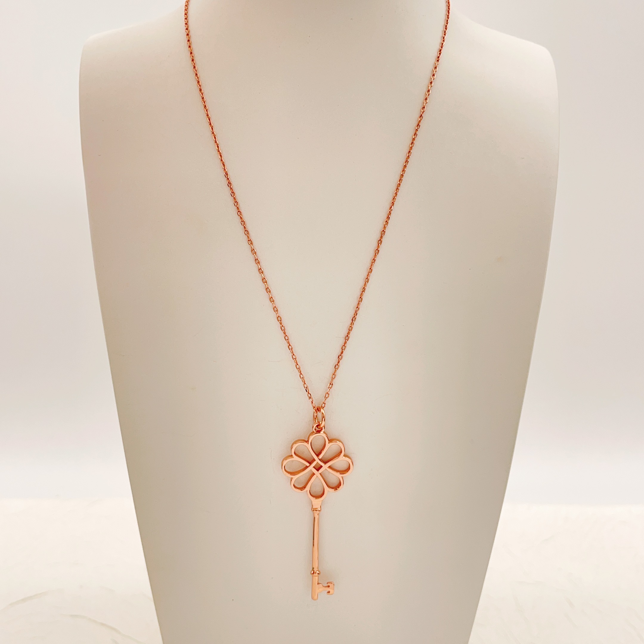 Tiffany Co Tiffany Keys Knot Key necklace 18k rose gold no gemstones 18 inches