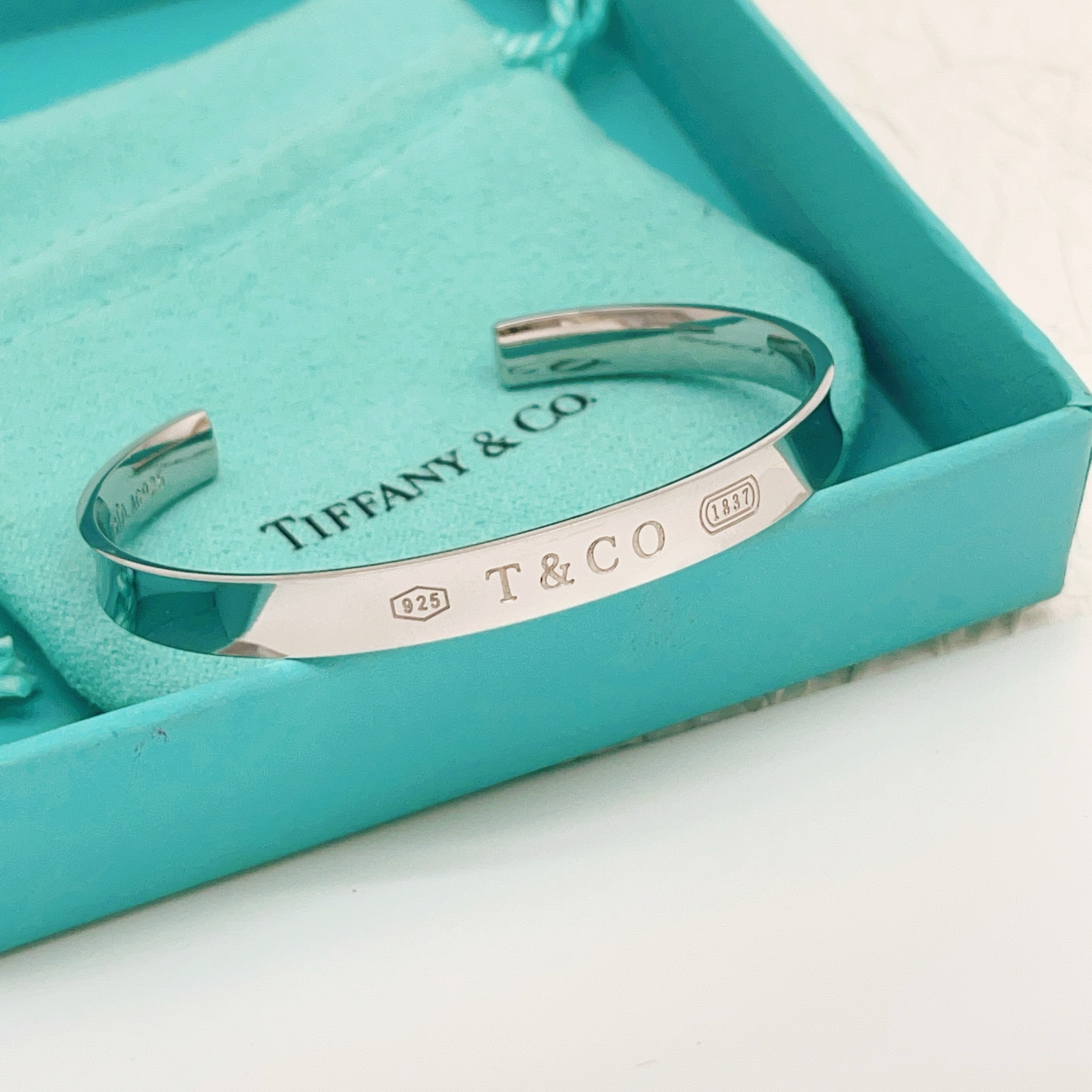 Tiffany Co 1837 bracelet Sterling silver 925 silver polished silver tone no accent stones 17cm inner circumference