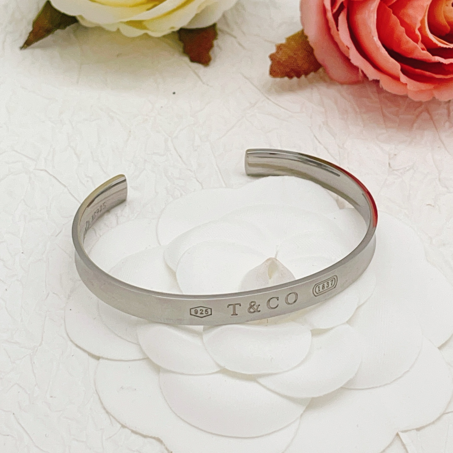Tiffany Co 1837 bracelet Sterling silver 925 silver polished silver tone no accent stones 17cm inner circumference