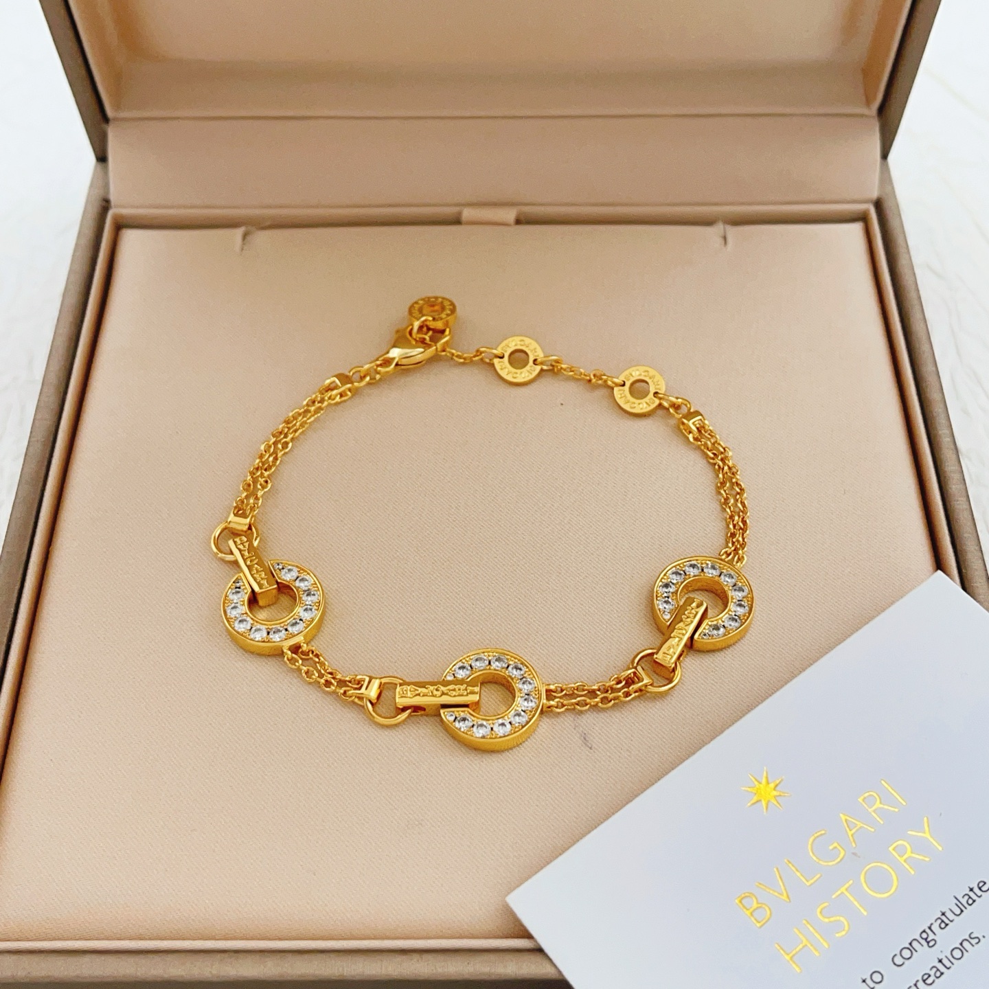 Bvlgari Bvlgari Bvlgari bracelet Yellow gold with clear pave diamonds 18cm