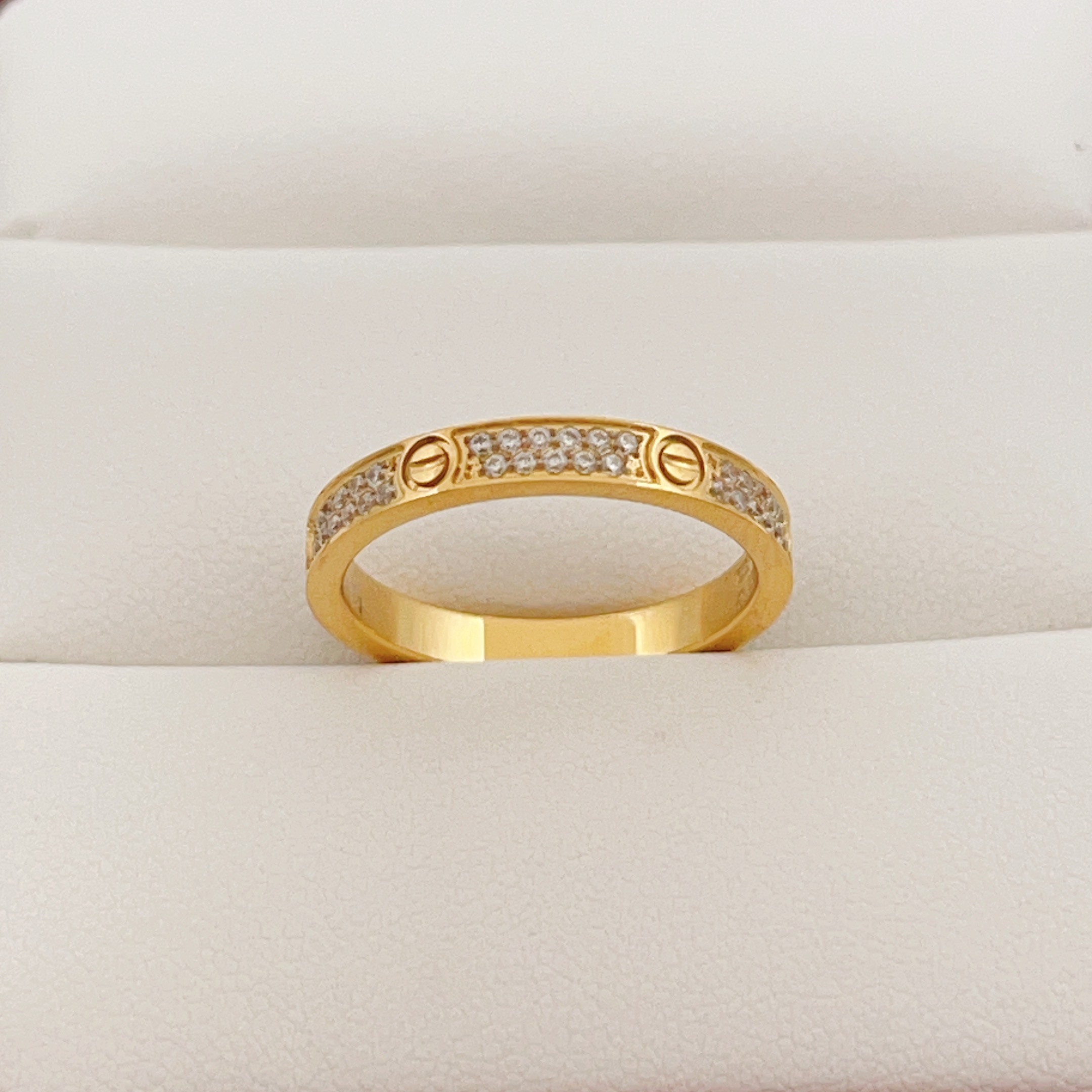 Cartier Love ring 18k yellow gold clear diamond No 7