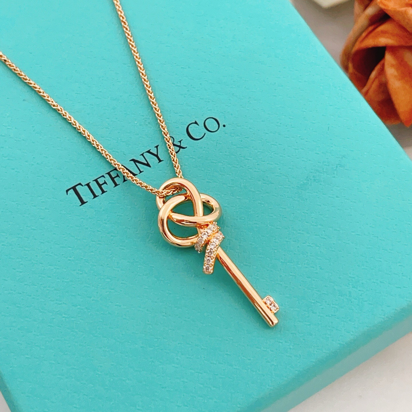 Tiffany Co Tiffany Keys Woven Key necklace 18k rose gold with clear diamond accents 45cm