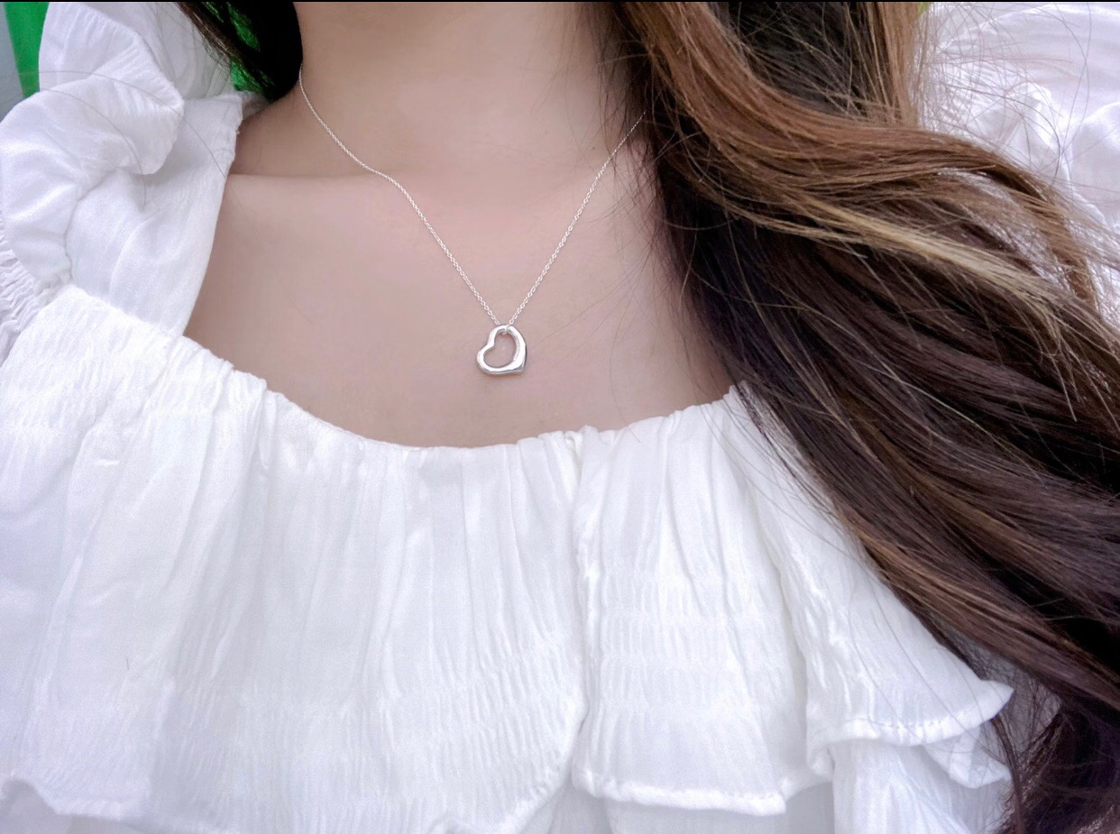 Tiffany Co Elsa Peretti Open Heart necklace Sterling silver no accent stones 16 inches