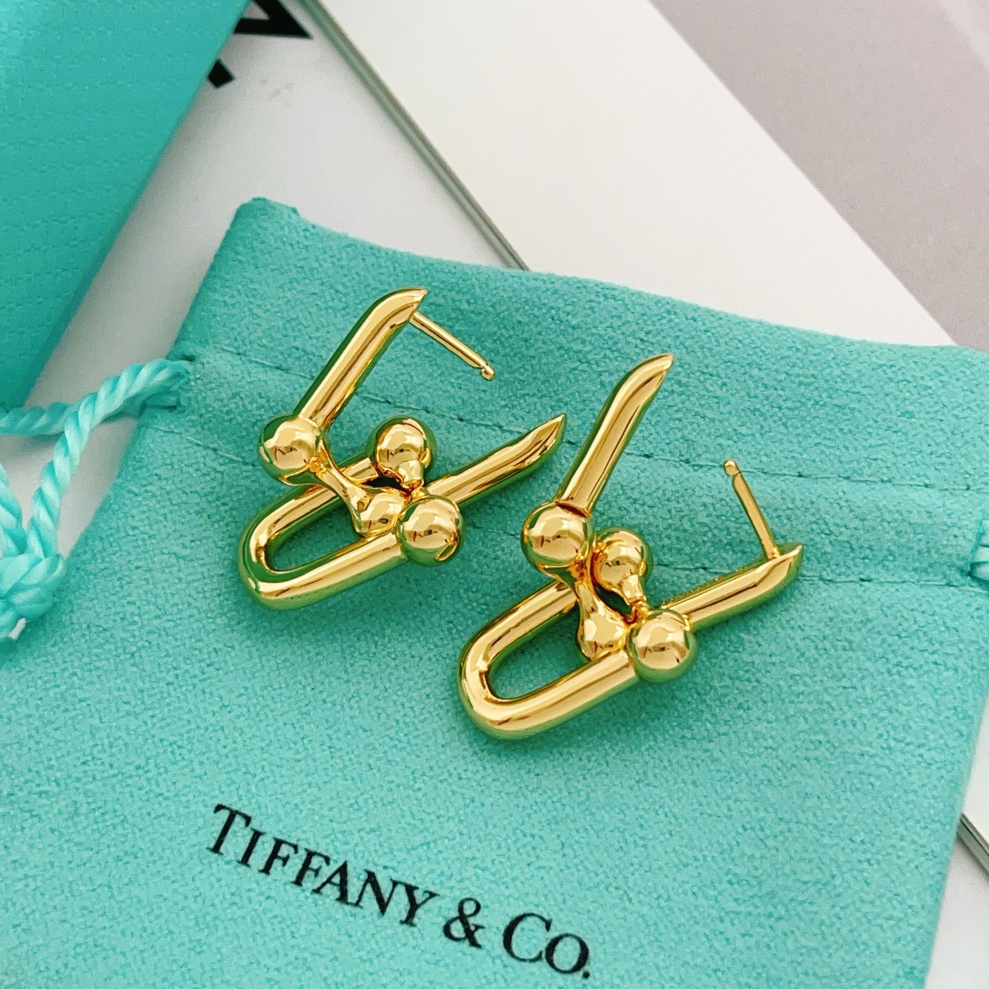Tiffany Co HardWear earrings polished yellow gold 2 2cm length