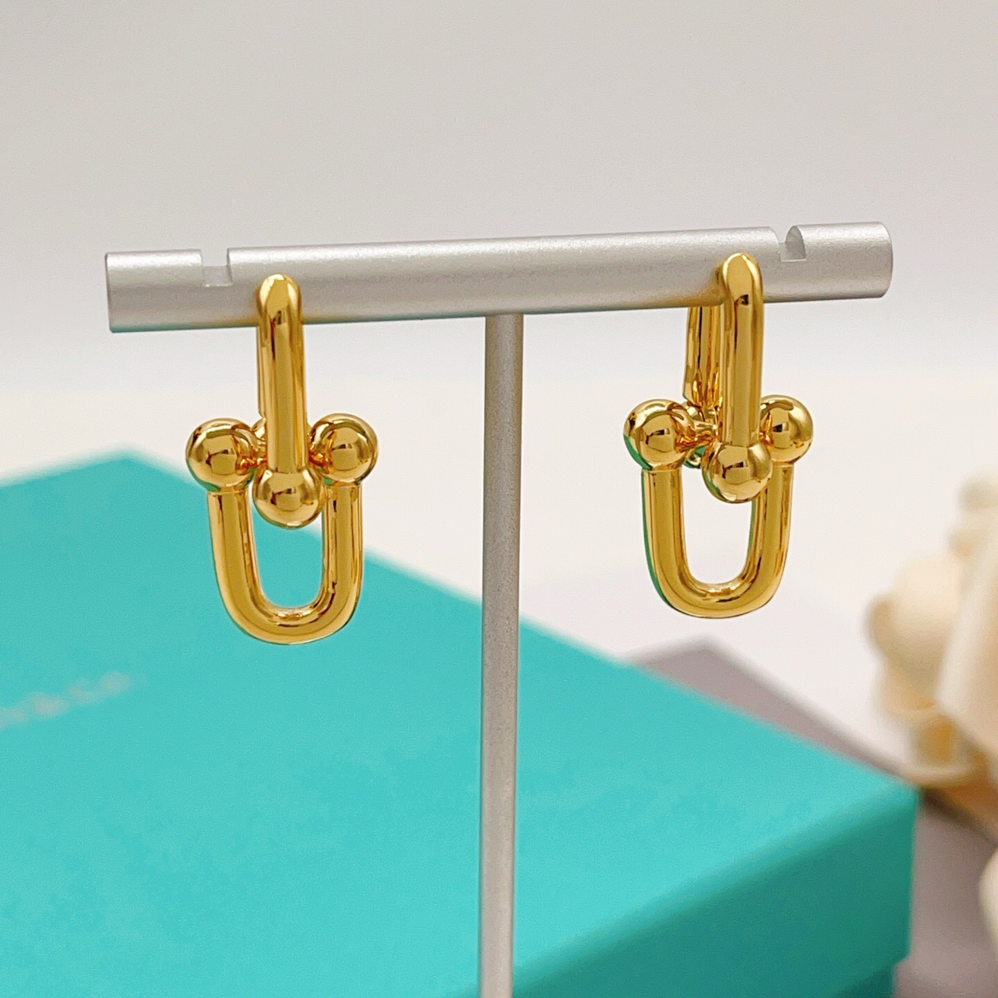 Tiffany Co HardWear earrings polished yellow gold 2 2cm length