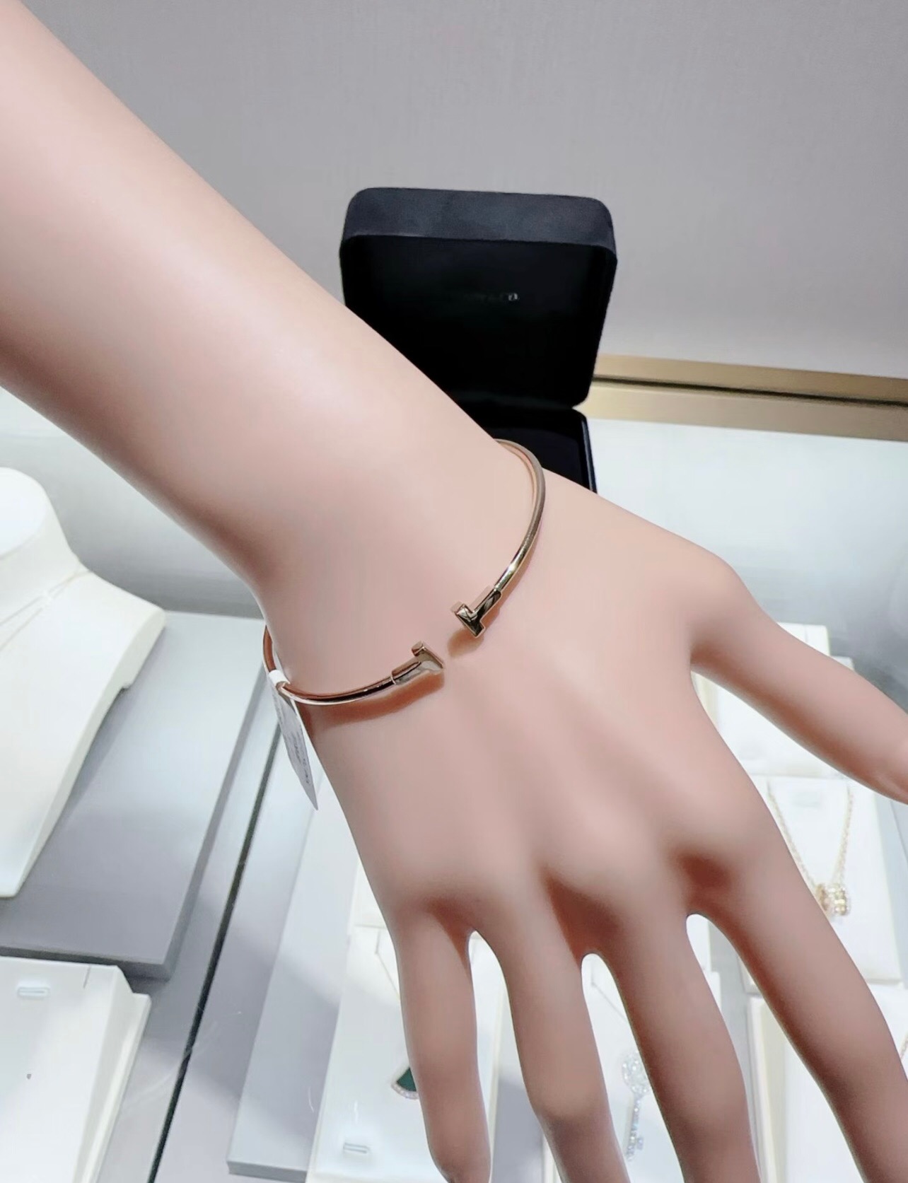 Tiffany Co T Wire bracelet sterling silver no gemstones 17cm inner circumference