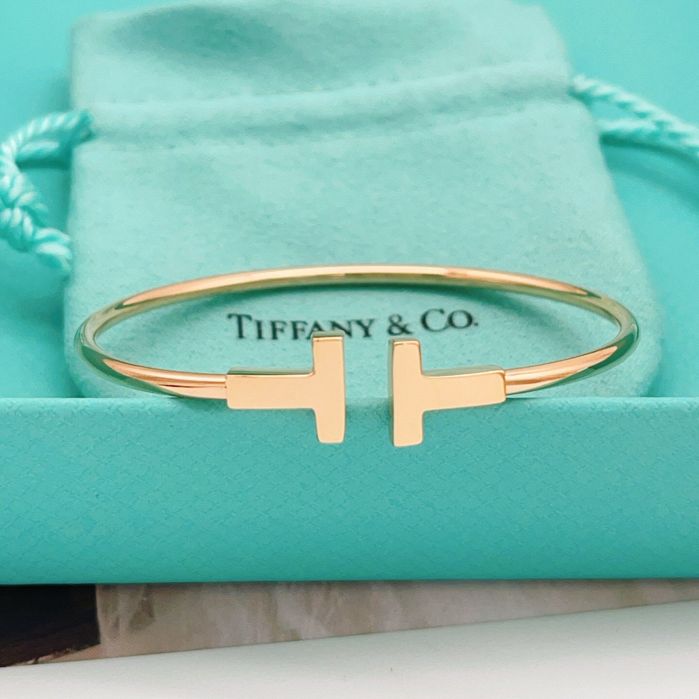 Tiffany Co T Wire bracelet 18k rose gold no gemstones 17cm inner circumference
