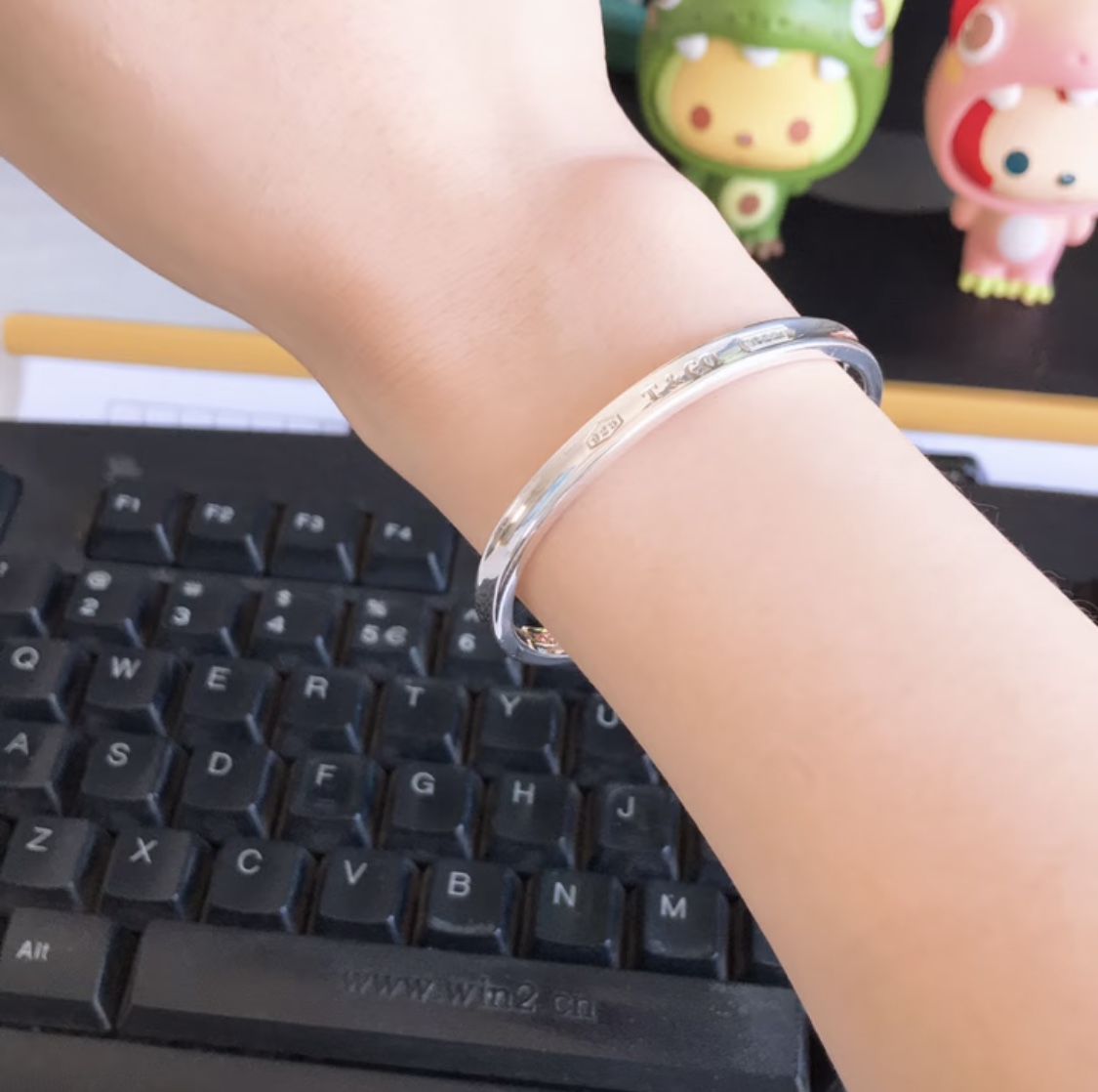 Tiffany Co 1837 bracelet Sterling silver 925 silver polished silver tone no accent stones 17cm inner circumference