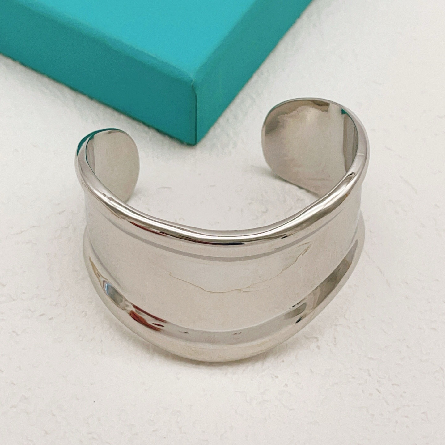 Tiffany Co Elsa Peretti Bone Cuff bracelet Sterling silver no accent stones Medium