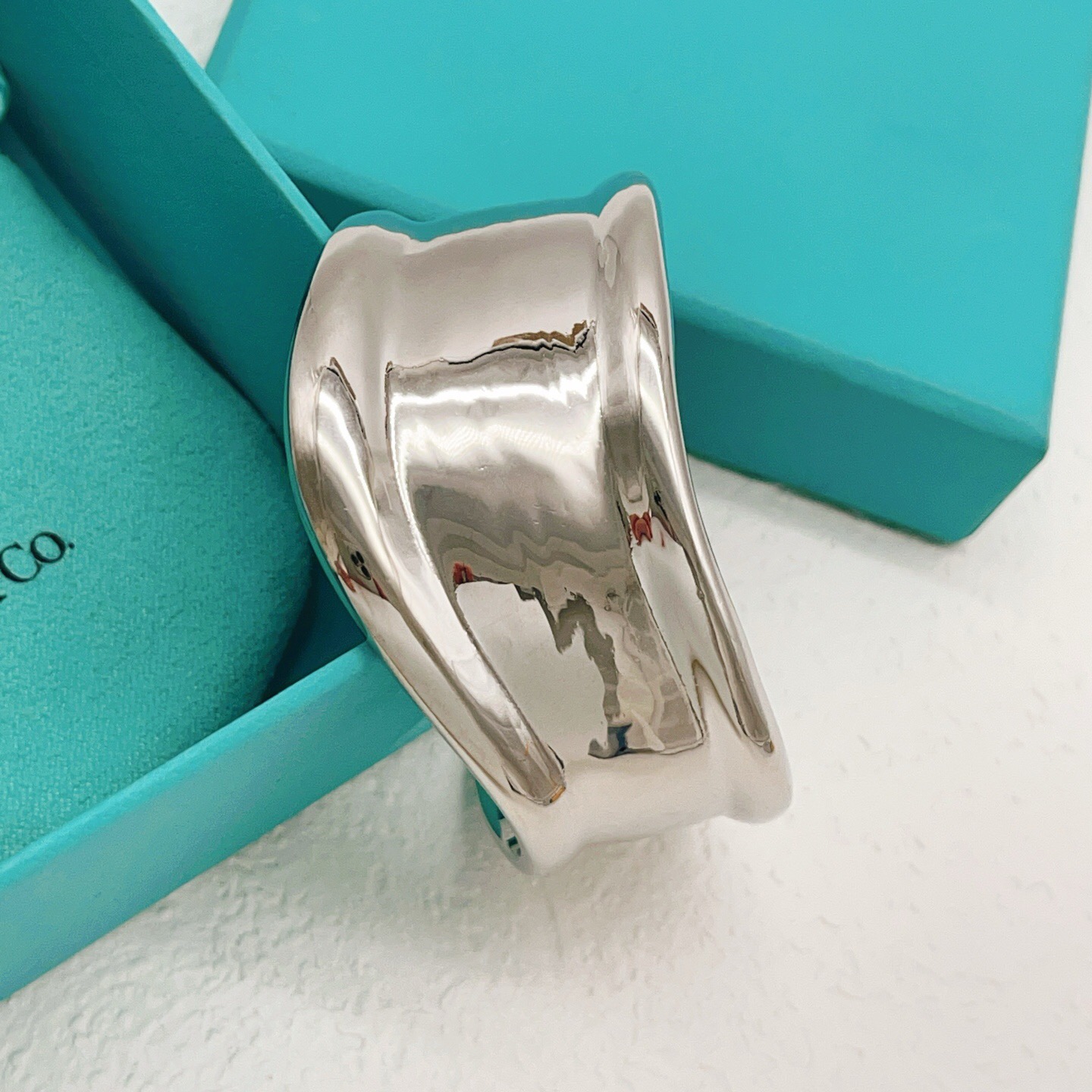Tiffany Co Elsa Peretti Bone Cuff bracelet Sterling silver no accent stones Medium
