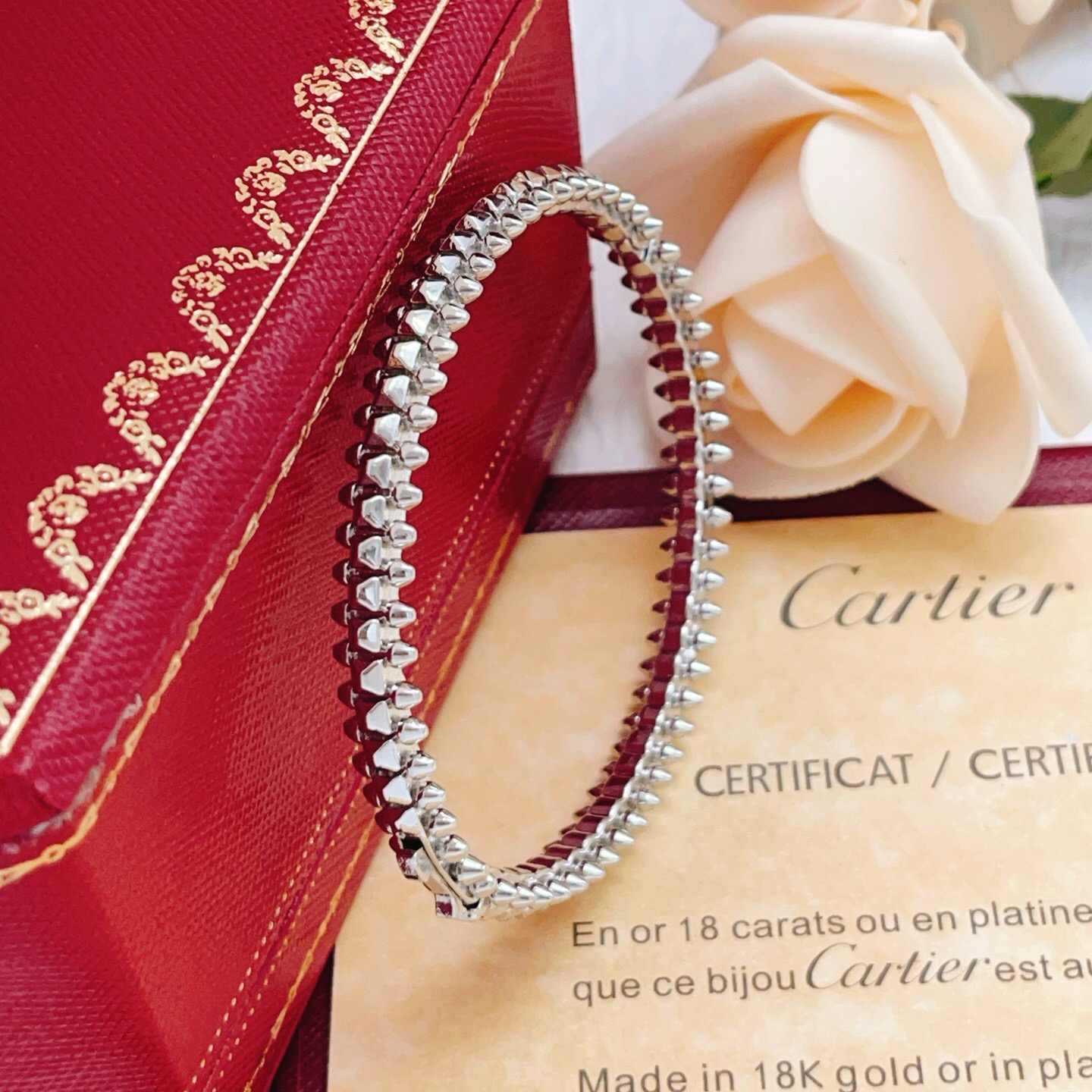 Cartier Clash de Cartier bracelet silver-toned metal no gemstones 17