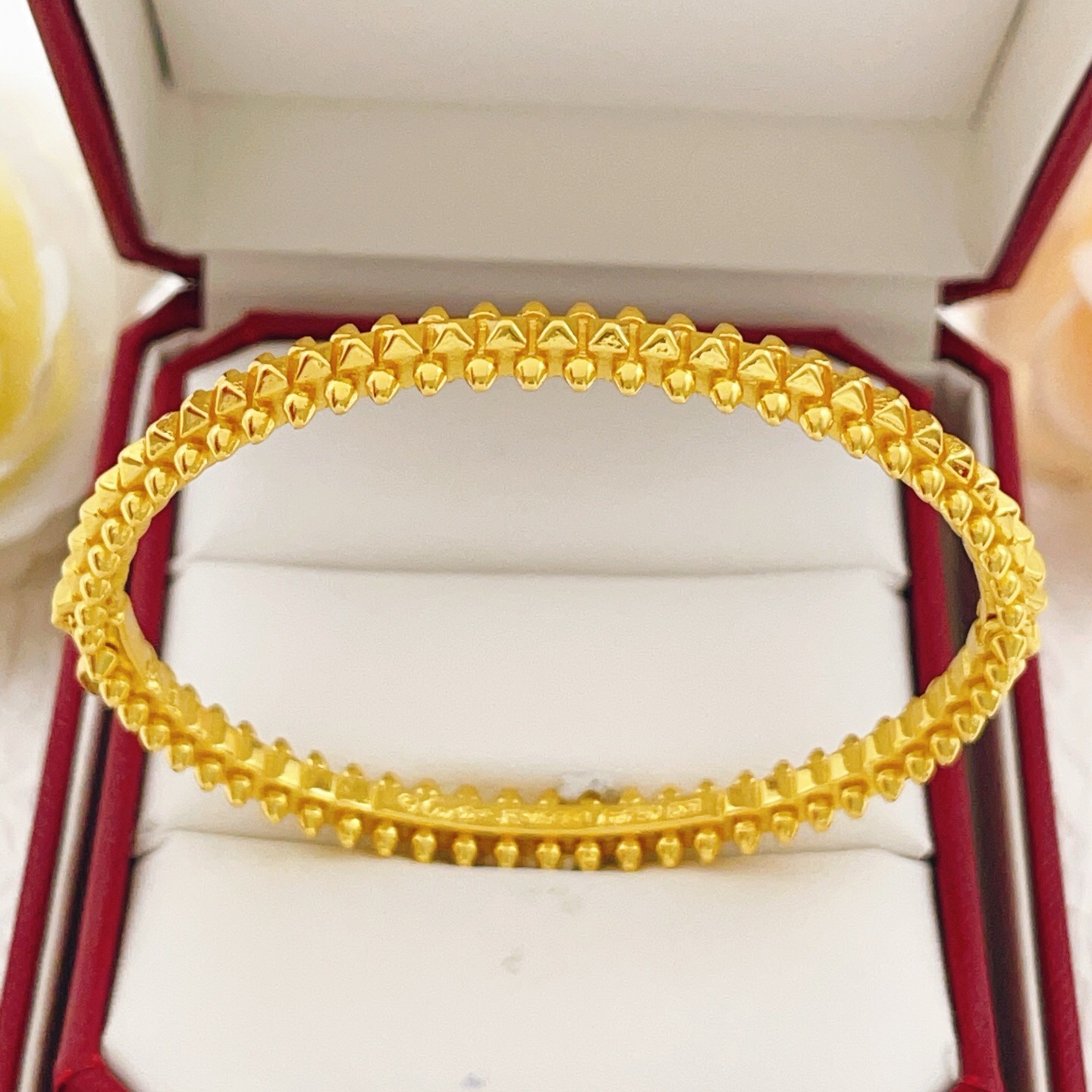 Cartier Clash de Cartier bracelet yellow gold 17