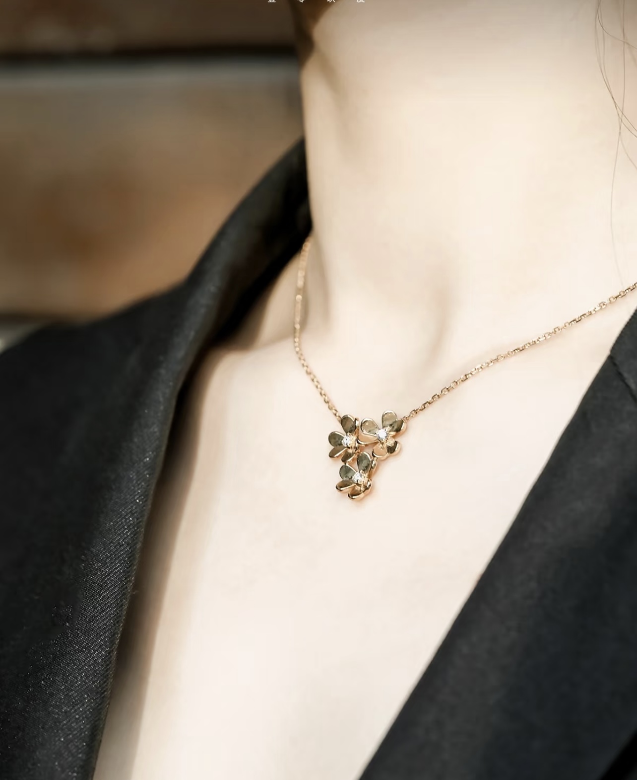 Van Cleef Arpels Frivole necklace Yellow gold with diamond accents white gold with diamond accents rose gold with diamond accents 42cm