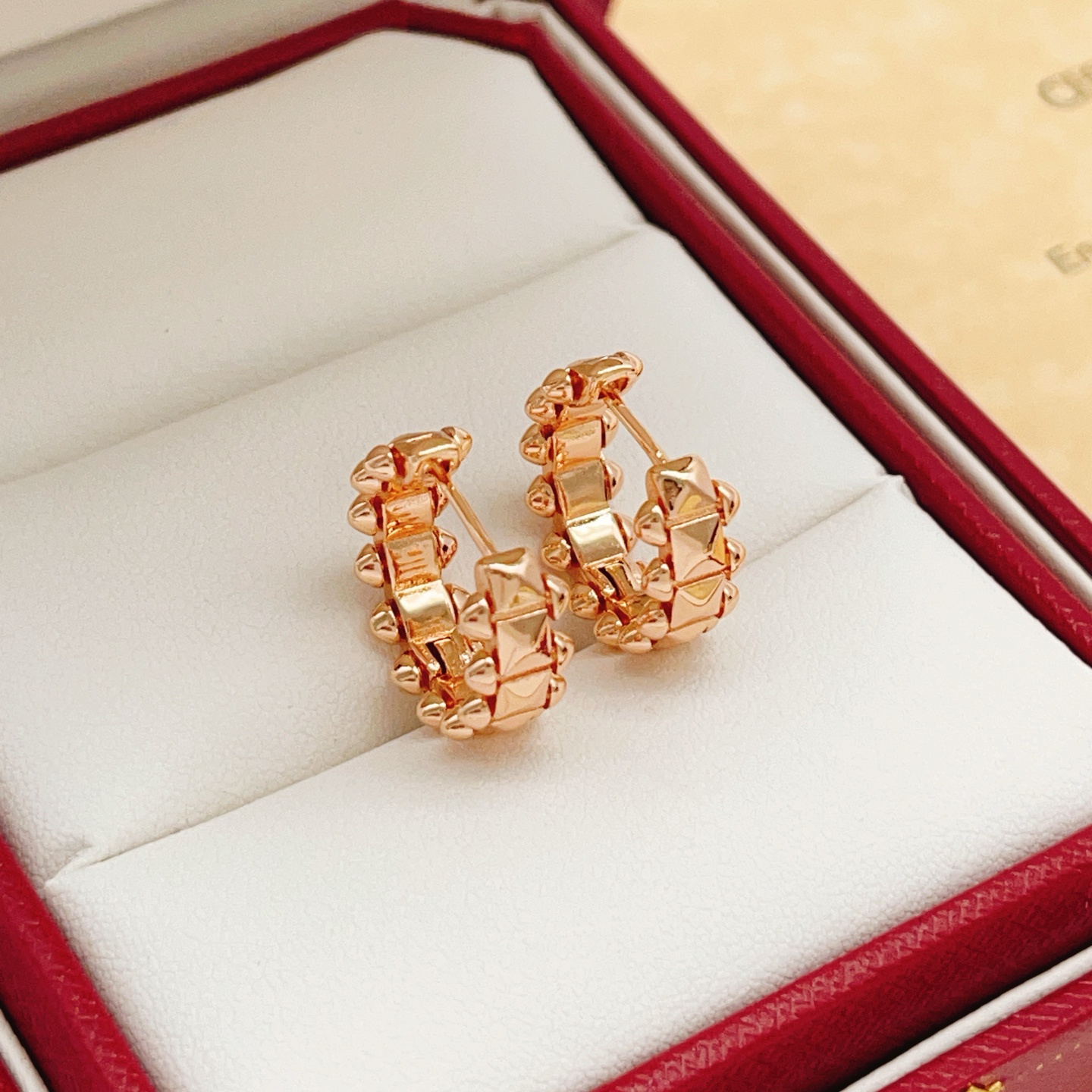 Cartier Clash de Cartier earrings 18k rose gold no gemstones 12mm hoop diameter