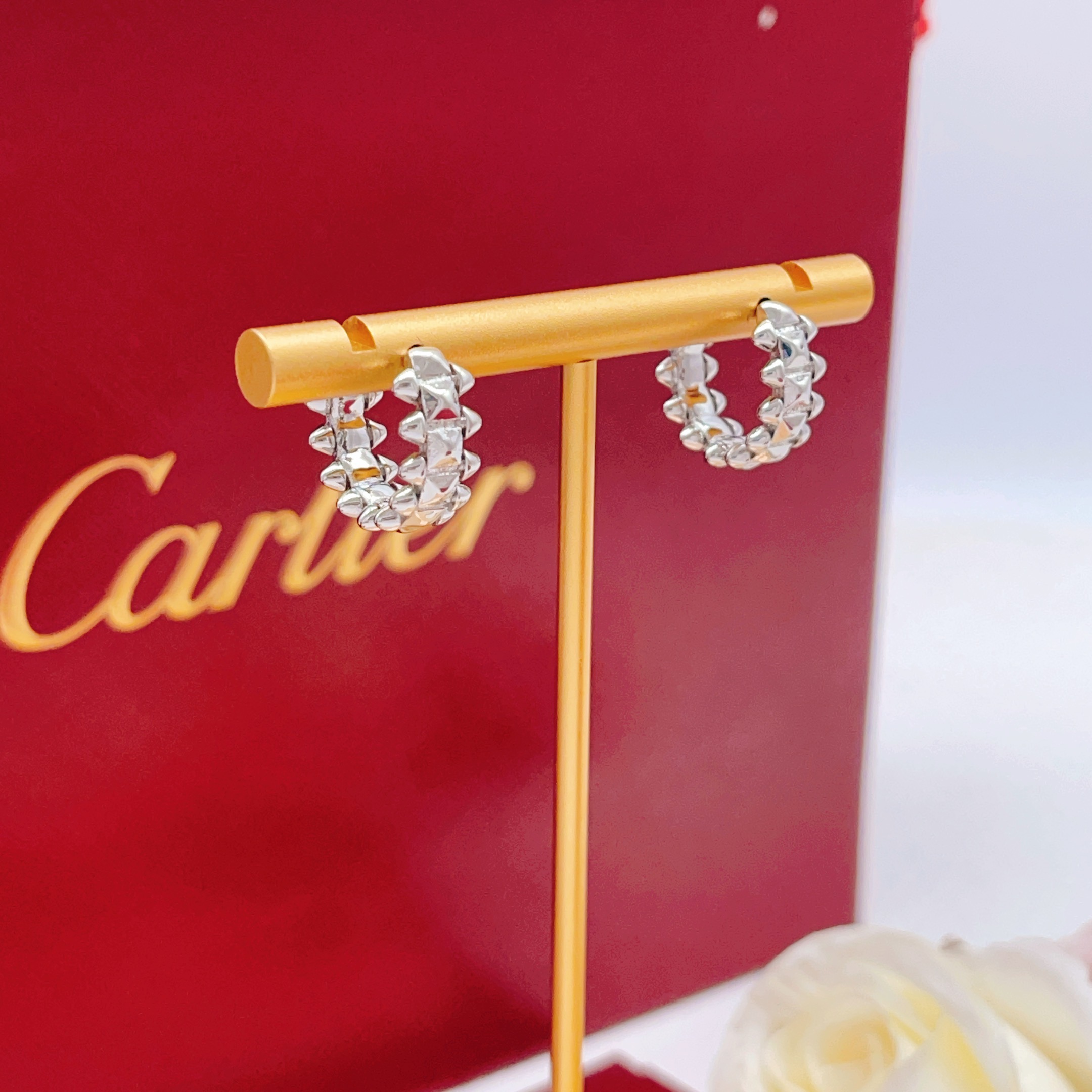 Boucles d'oreilles Cartier Clash de Cartier métal argenté diamètre de l'anneau 12 mm