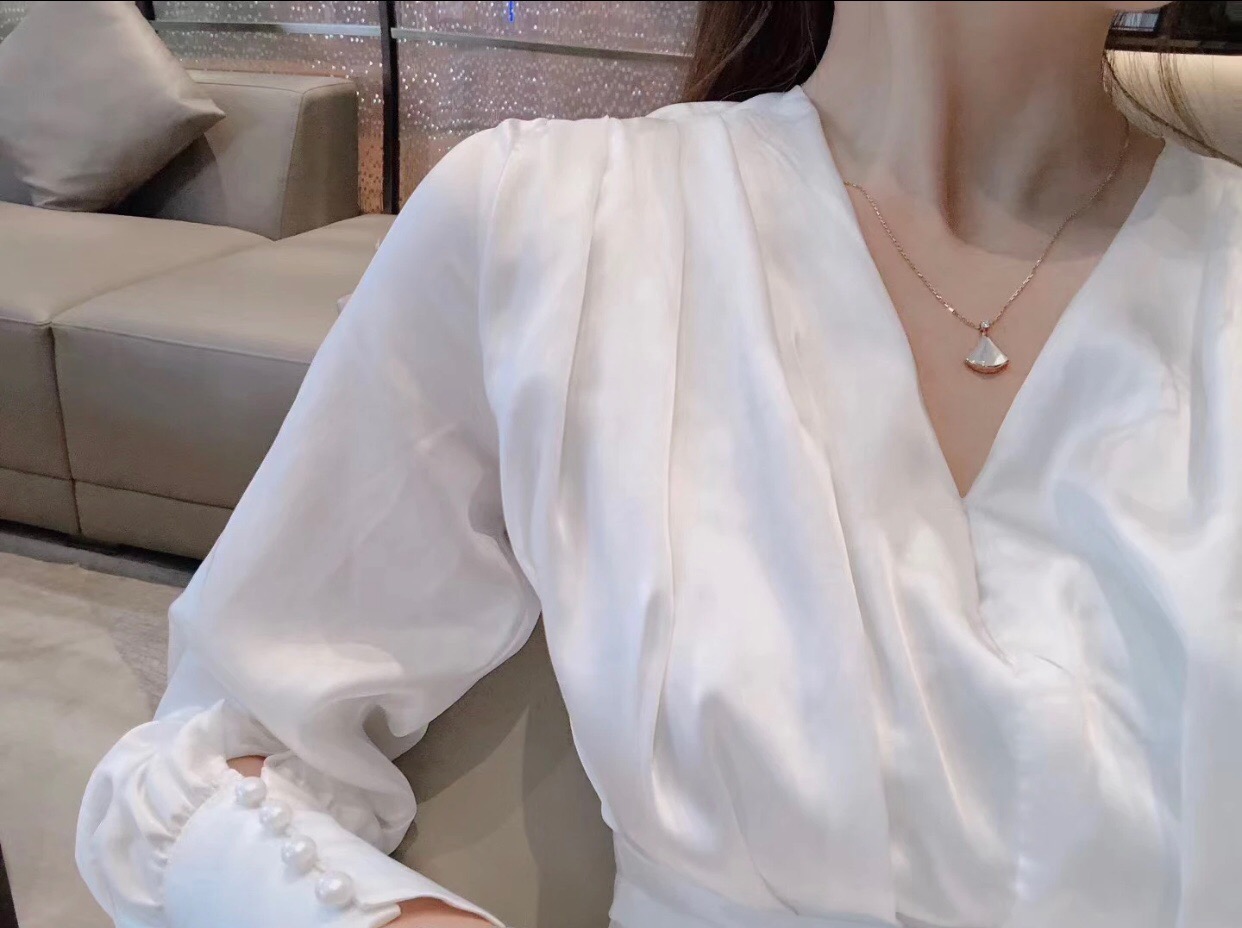 Bvlgari Divas Dream necklace Rose gold white mother-of-pearl clear diamond 41cm-43cm adjustable