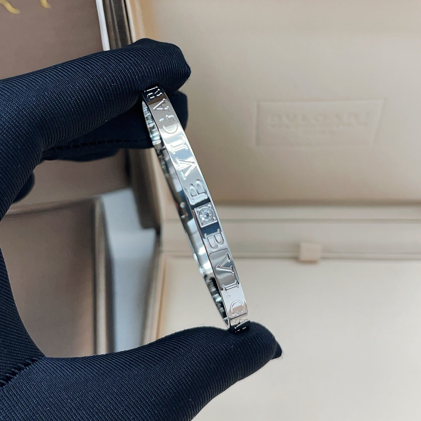 Bvlgari Bvlgari B zero1 bracelet silver metal with clear diamond accent one size