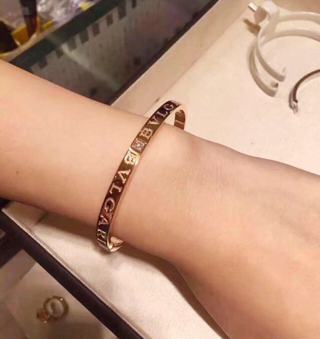 Bvlgari Bvlgari B zero1 Logo Bangle bracelet rose gold with clear diamond accent one size fits all