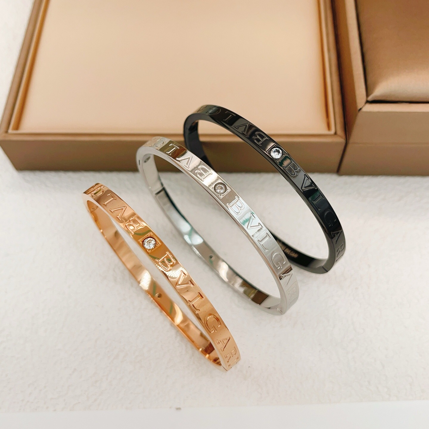 Bvlgari Bvlgari B zero1 Logo Bangle bracelet rose gold with clear diamond accent one size fits all